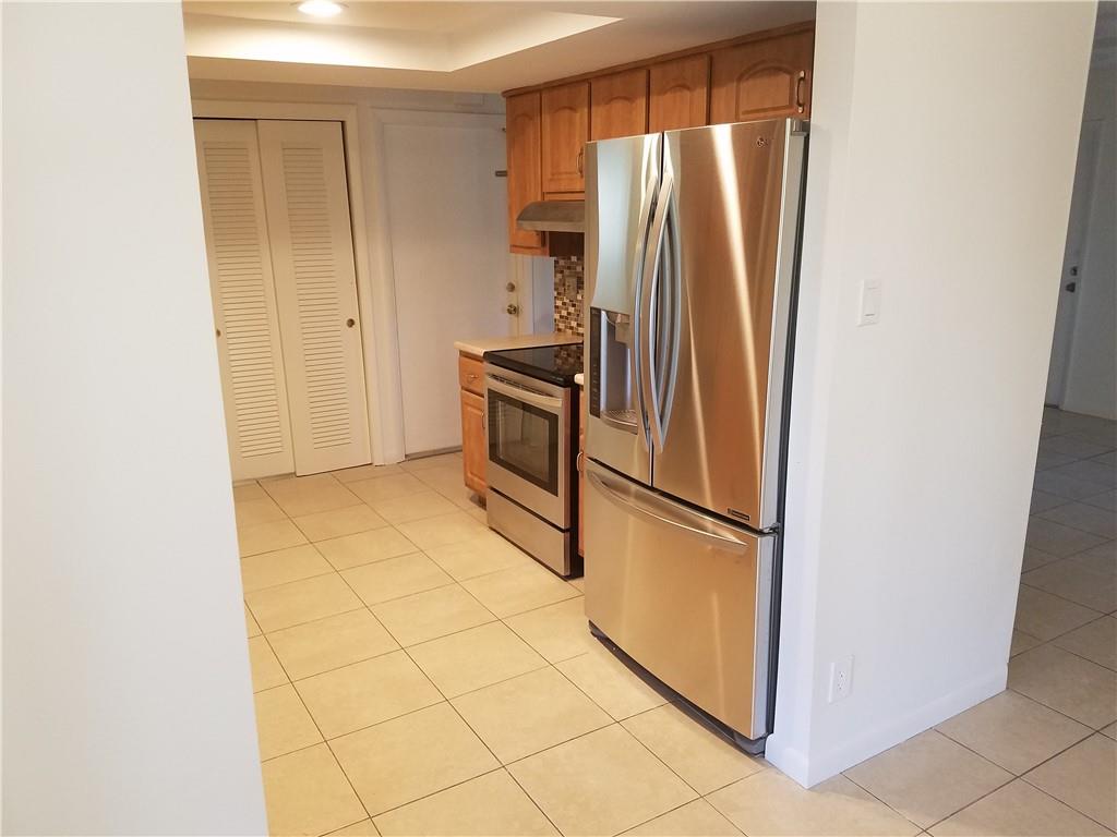 Paradise Gardens Sec 4 76 - Residential