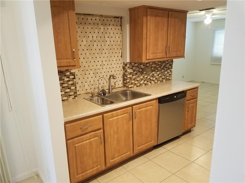 Paradise Gardens Sec 4 76 - Residential