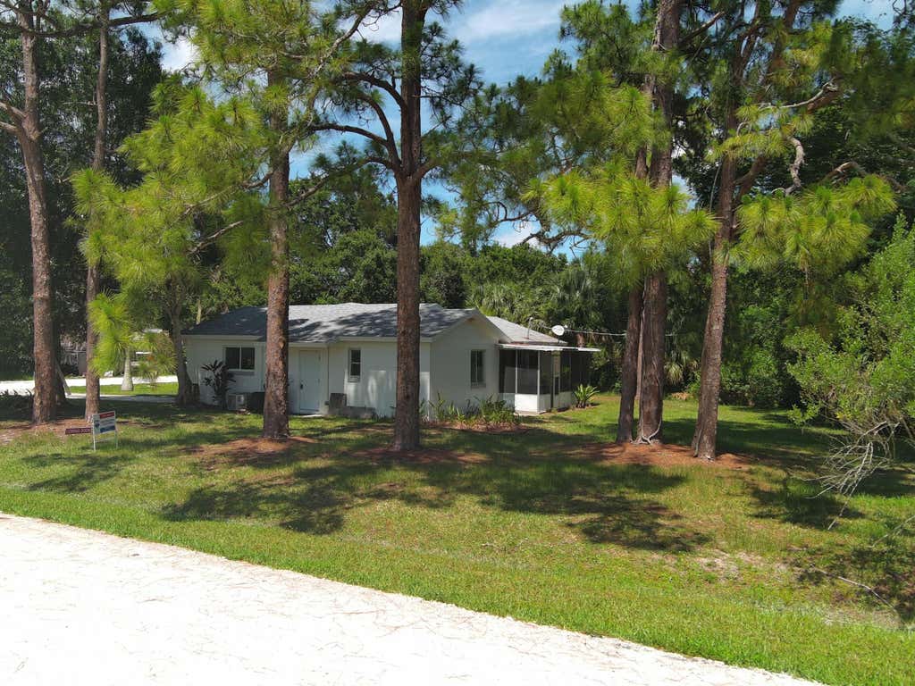Photo of 6195 7th Street, Vero Beach, FL 32968 (MLS # B26039483)