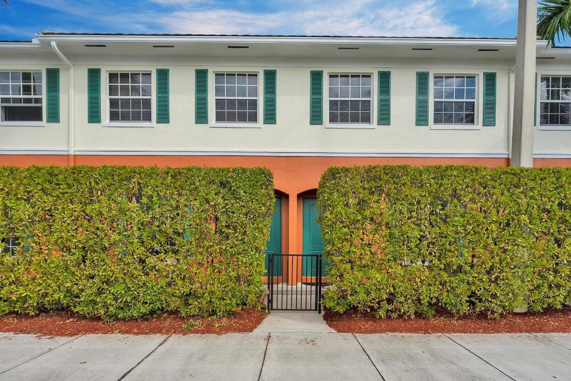 ORCHID GROVE - Residential