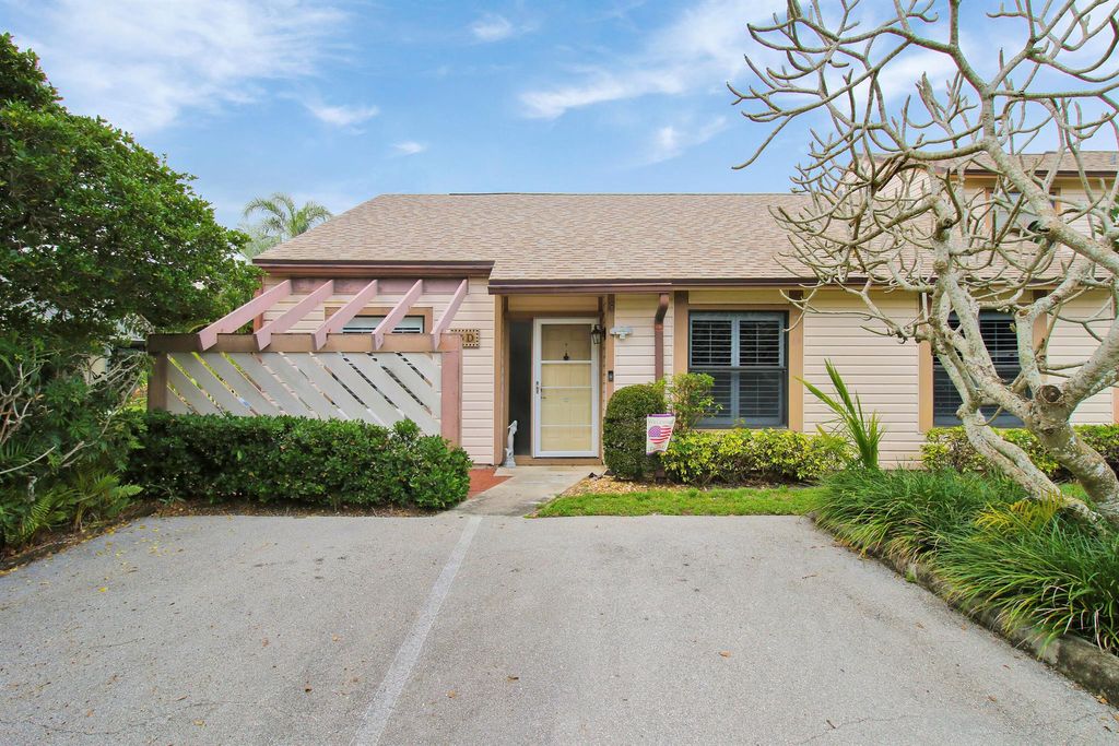 Photo of 128 Sherwood Circle #13d, Jupiter, FL 33458 (MLS # R10966655)