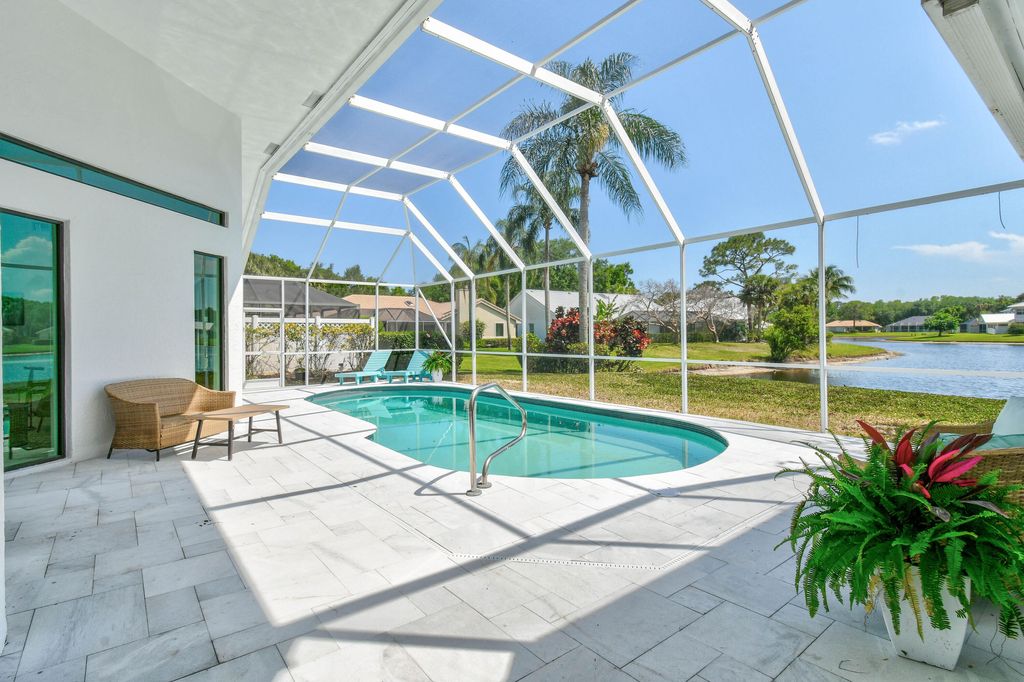 Photo of 6079 Winding Lake Drive, Jupiter, FL 33458 (MLS # R11077845)