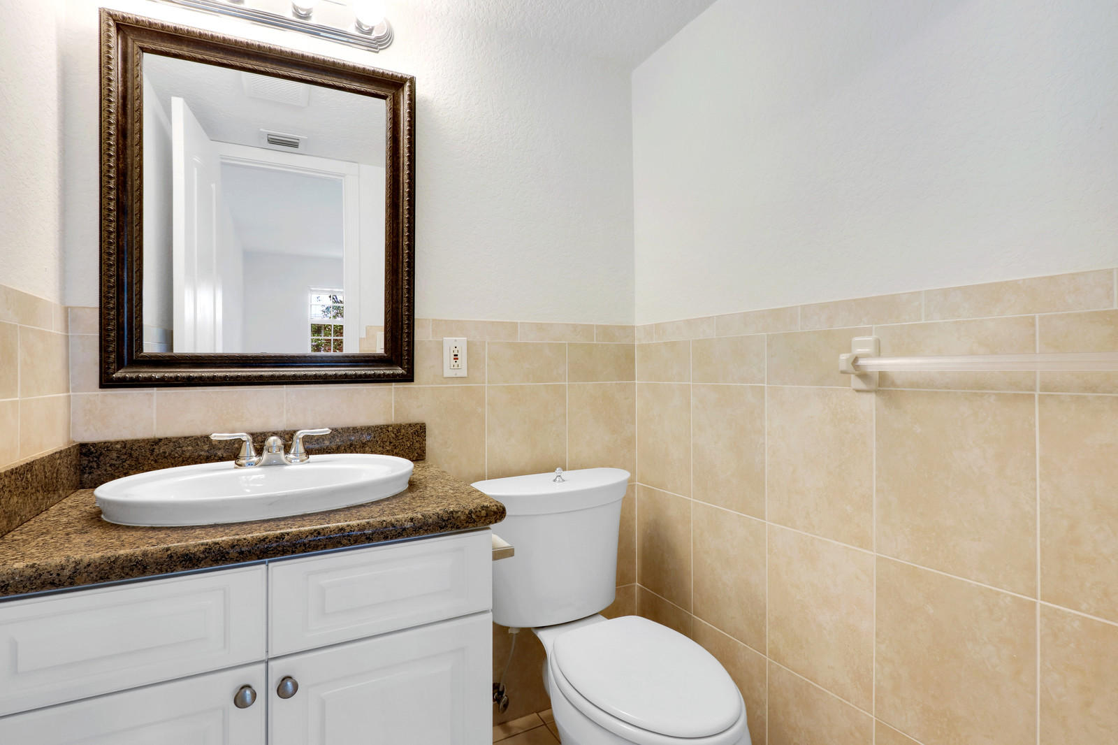 ALMONT VILLAS CONDO - Residential Lease