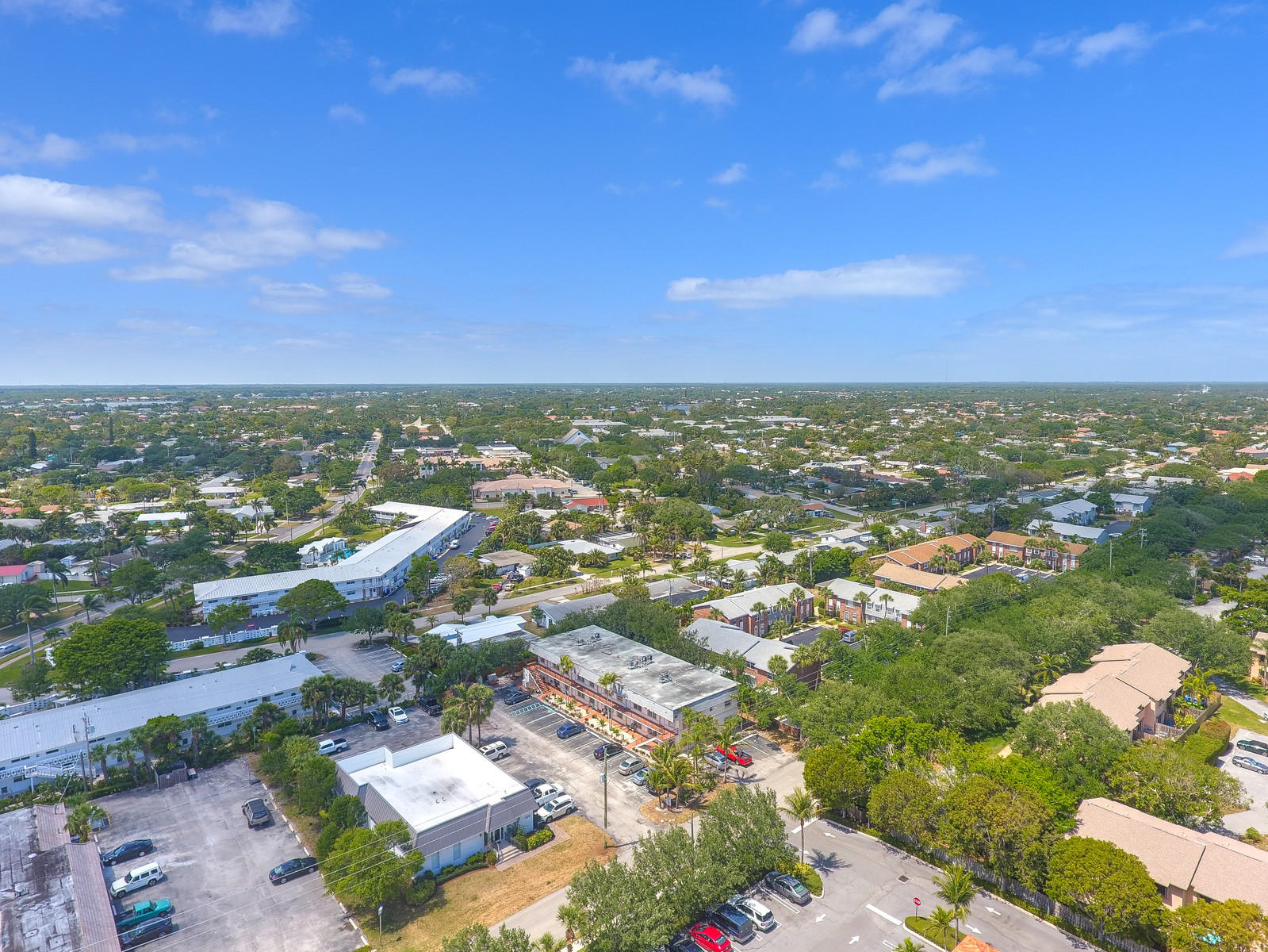 ALMONT VILLAS CONDO - Residential Lease