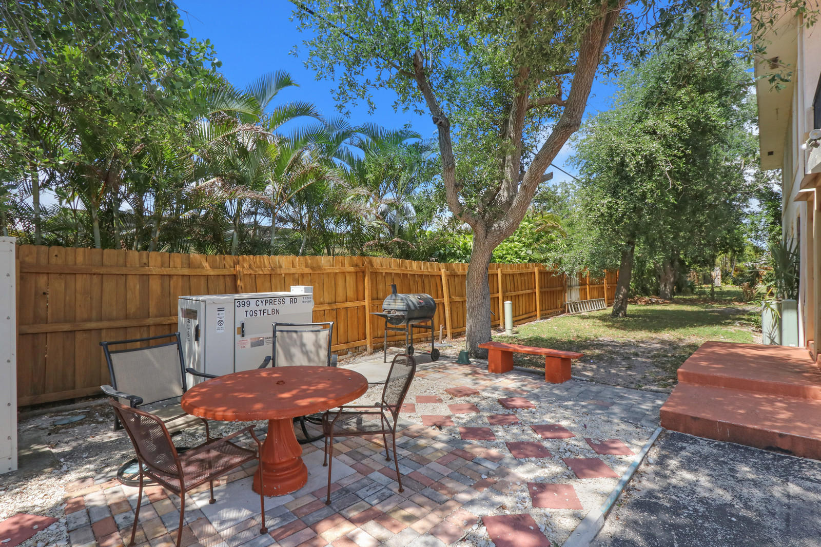 ALMONT VILLAS CONDO - Residential Lease