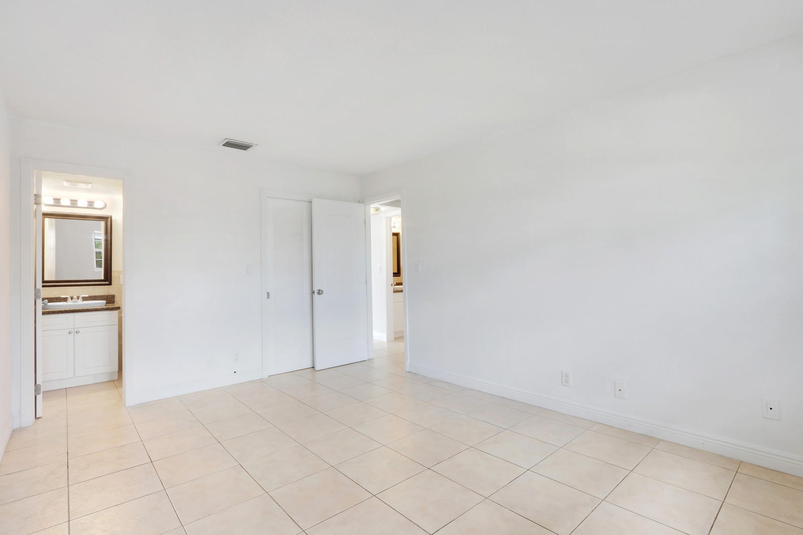 ALMONT VILLAS CONDO - Residential Lease