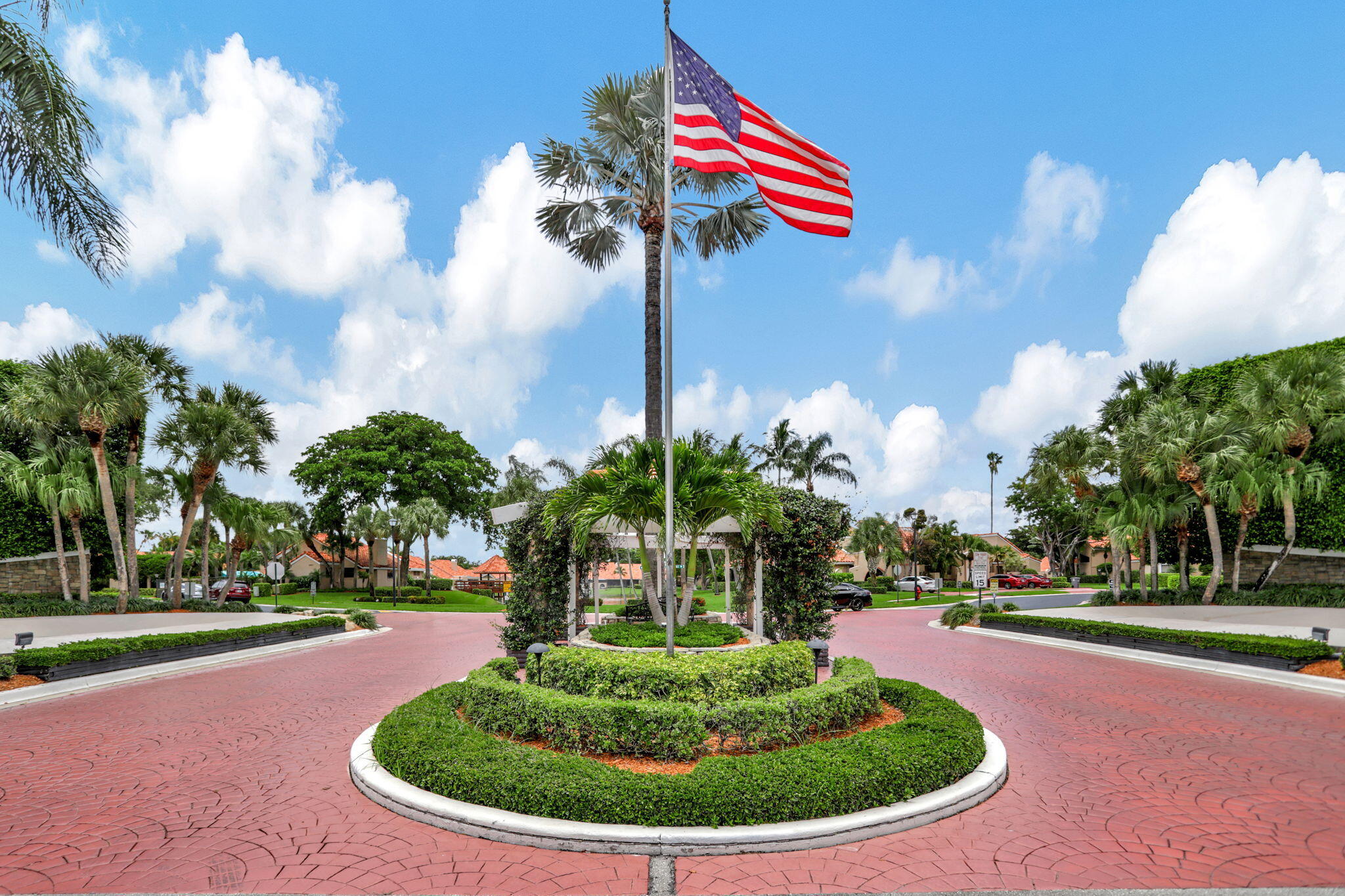 MERIDIANA AT BOCA POINTE II - Residential