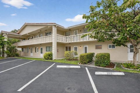 2115 NE 42nd Court 103 Lighthouse Point FL 33064