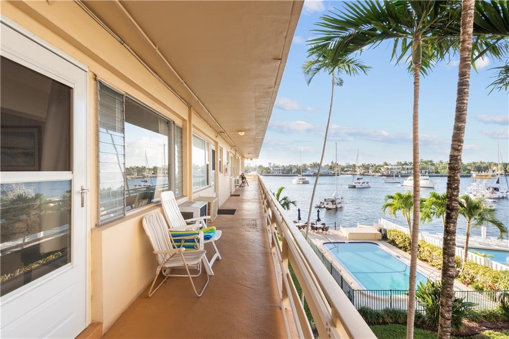 Harbor House East - Residential