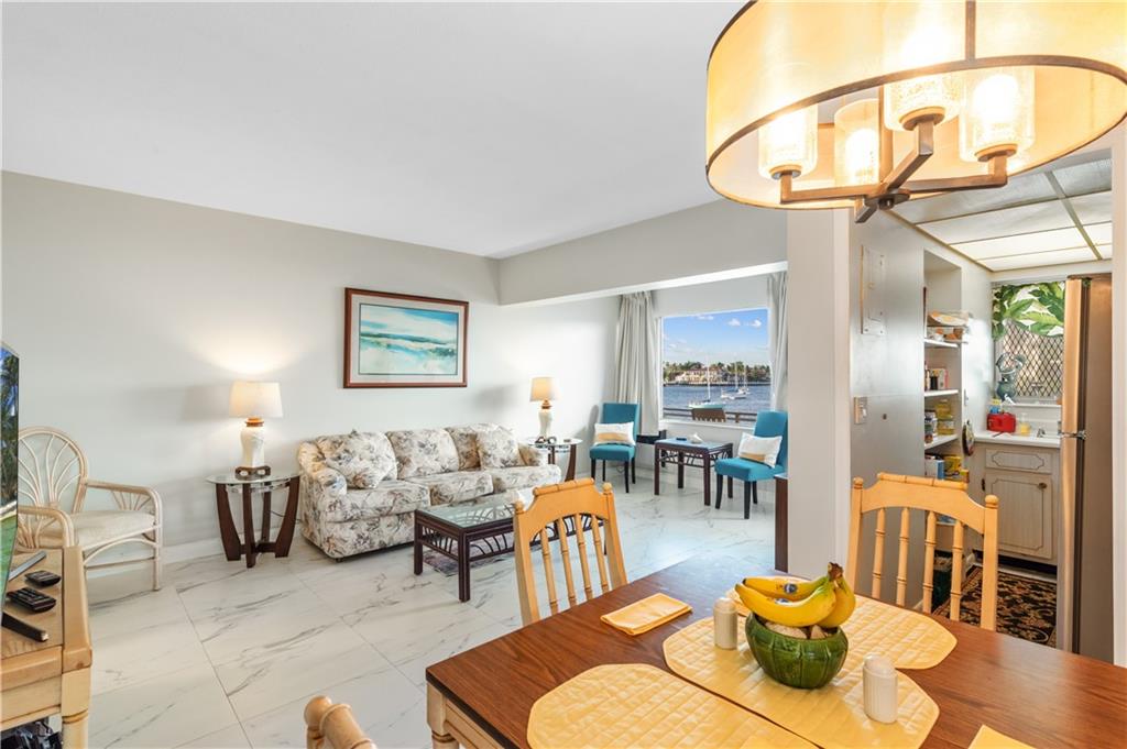 Harbor House East - Residential