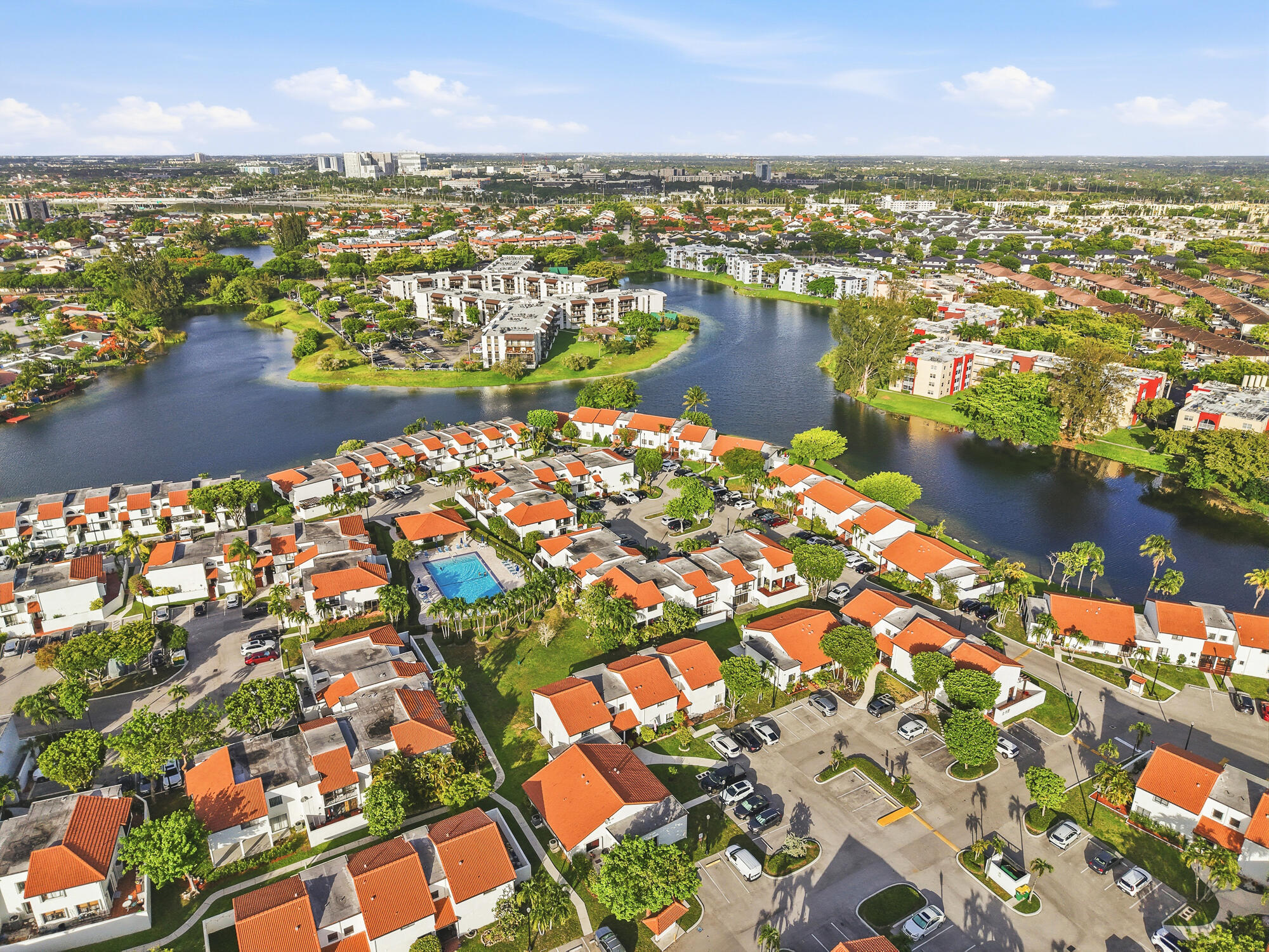 VILLA VENEZIA CONDO PH VI - Residential