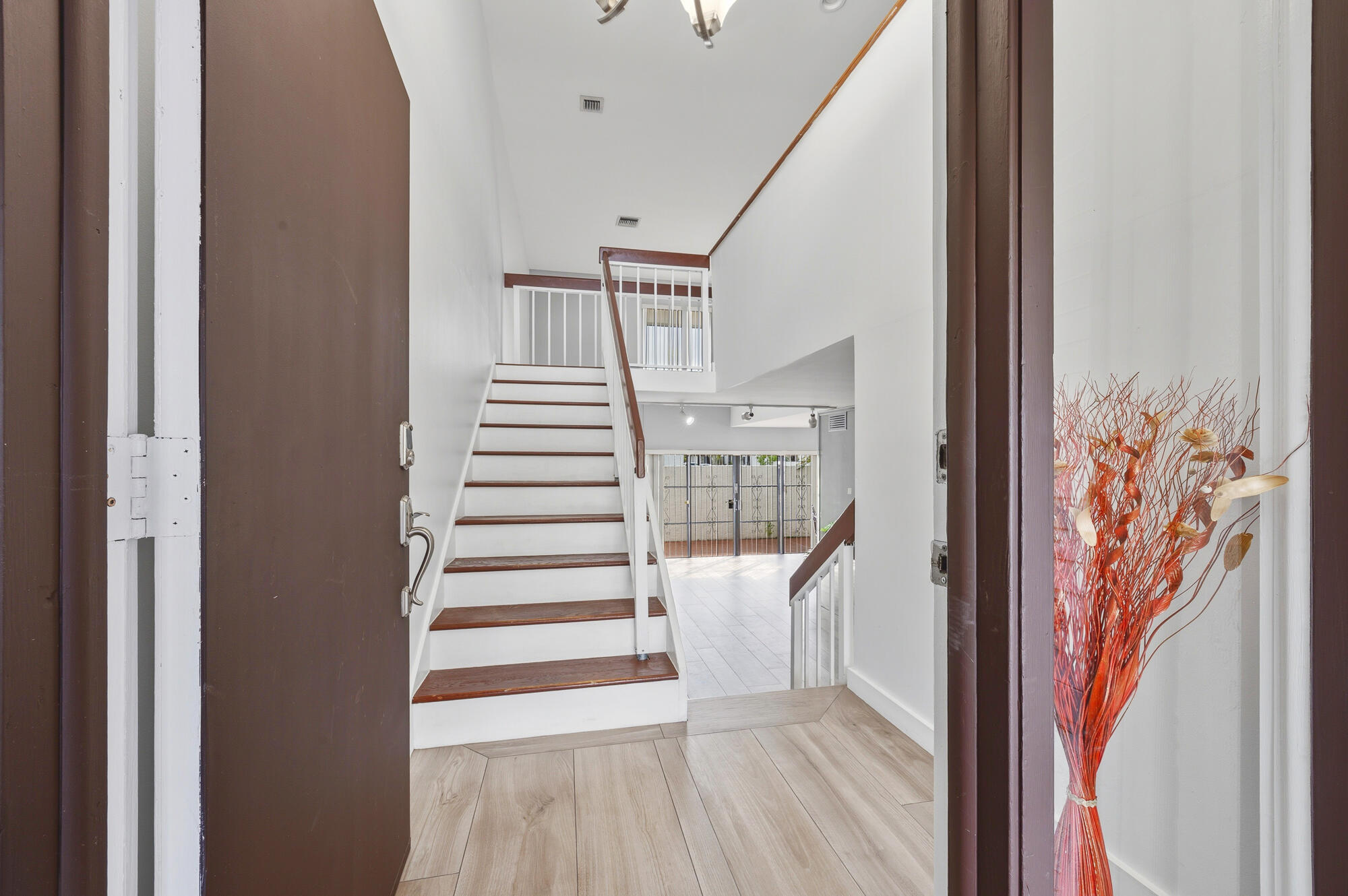 VILLA VENEZIA CONDO PH VI - Residential