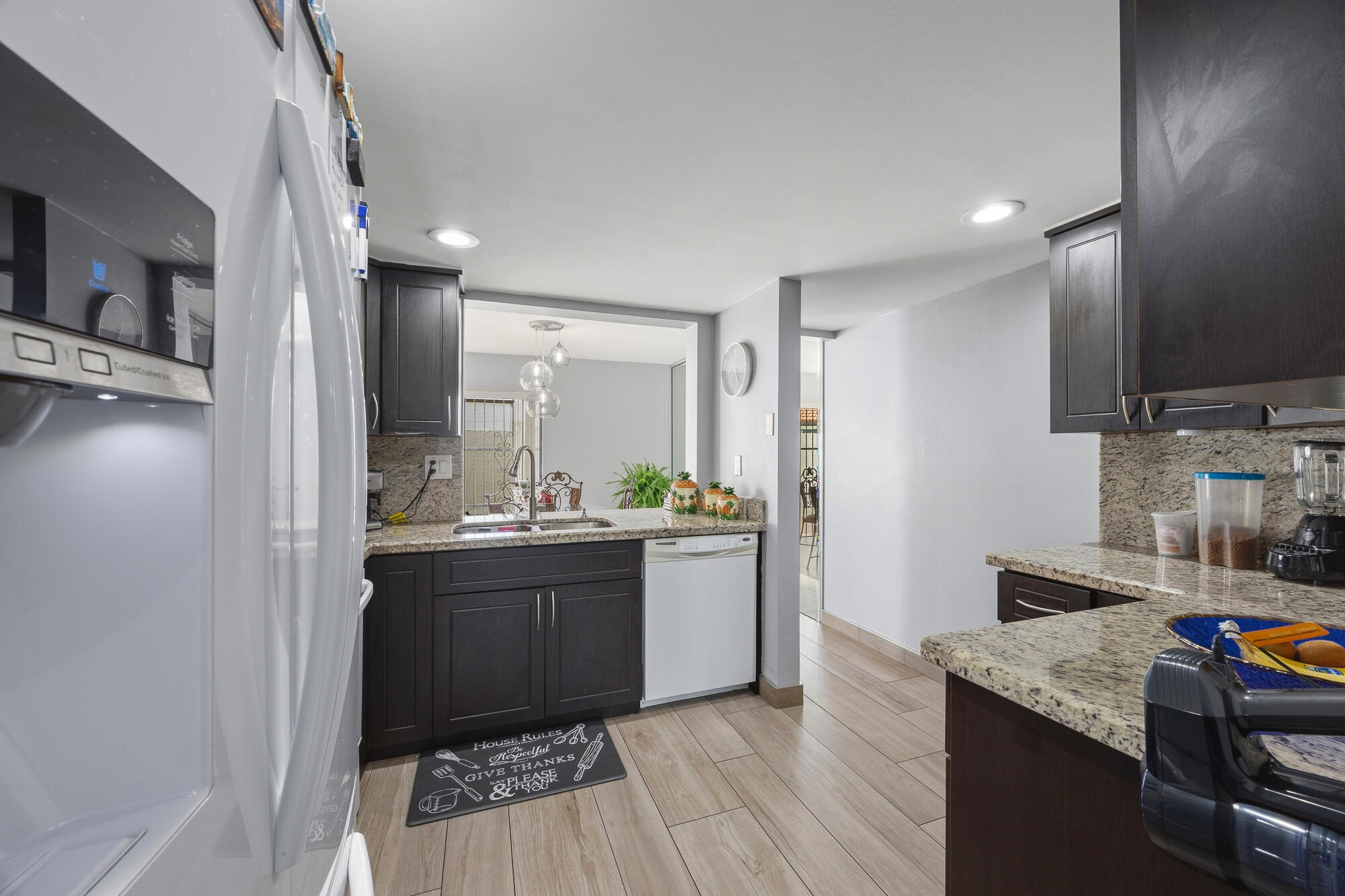 VILLA VENEZIA CONDO PH VI - Residential