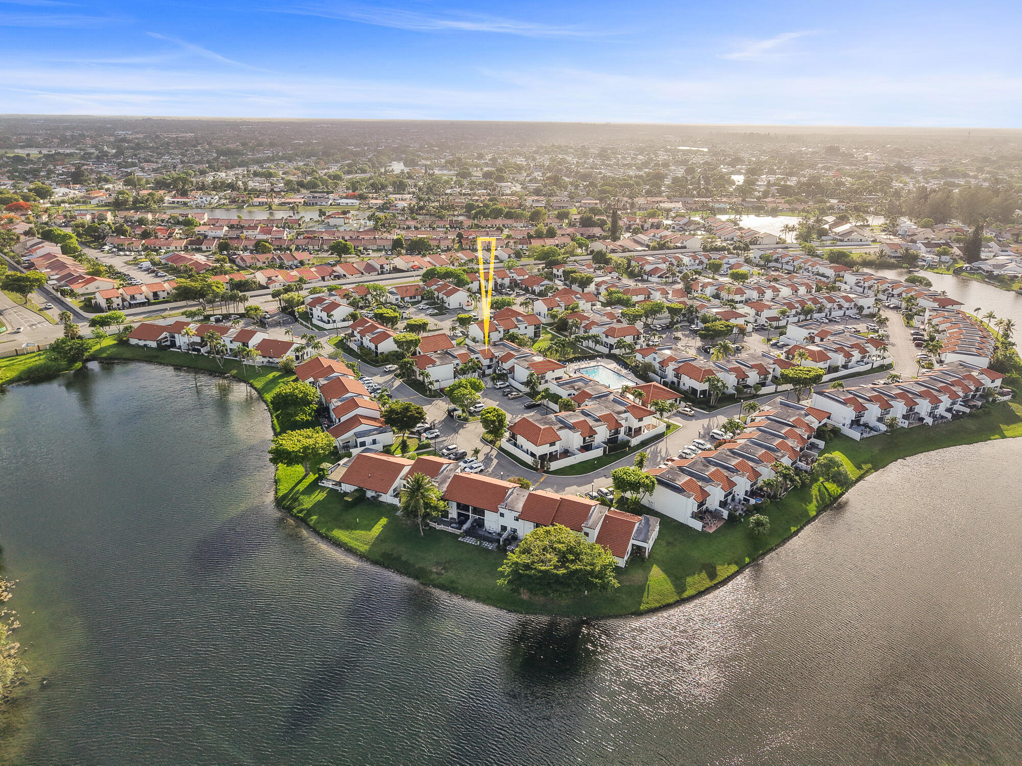 VILLA VENEZIA CONDO PH VI - Residential
