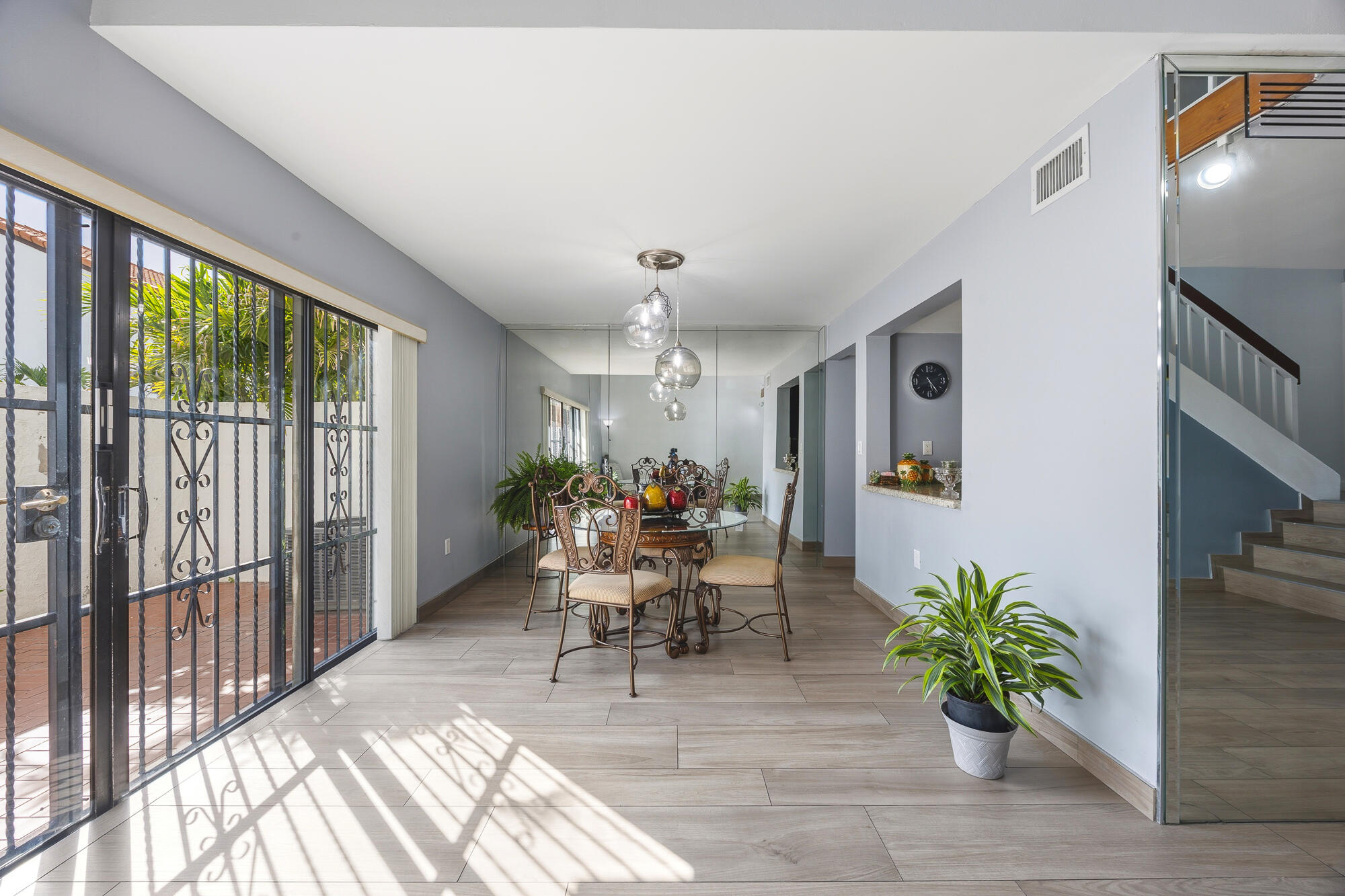 VILLA VENEZIA CONDO PH VI - Residential