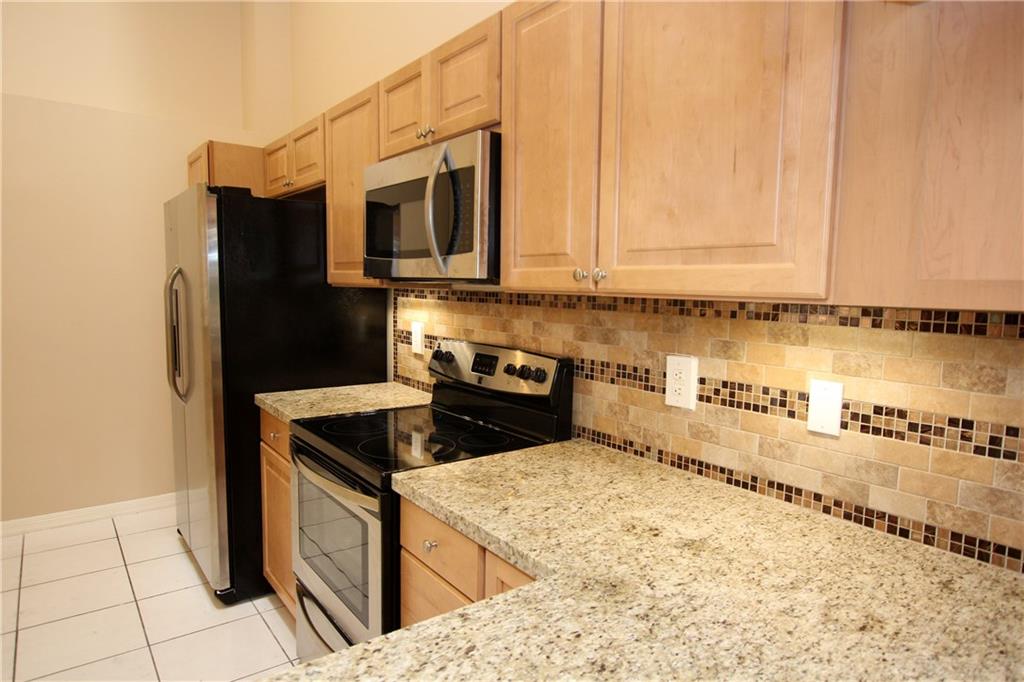 KINGS POINT - Residential