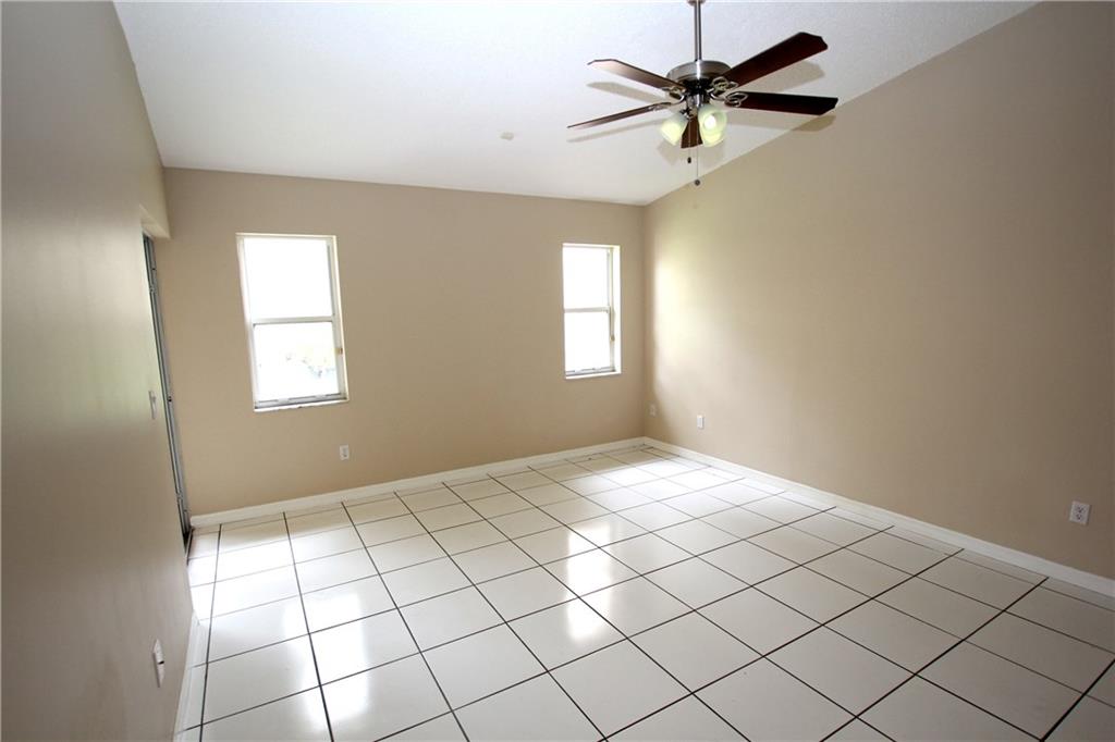KINGS POINT - Residential