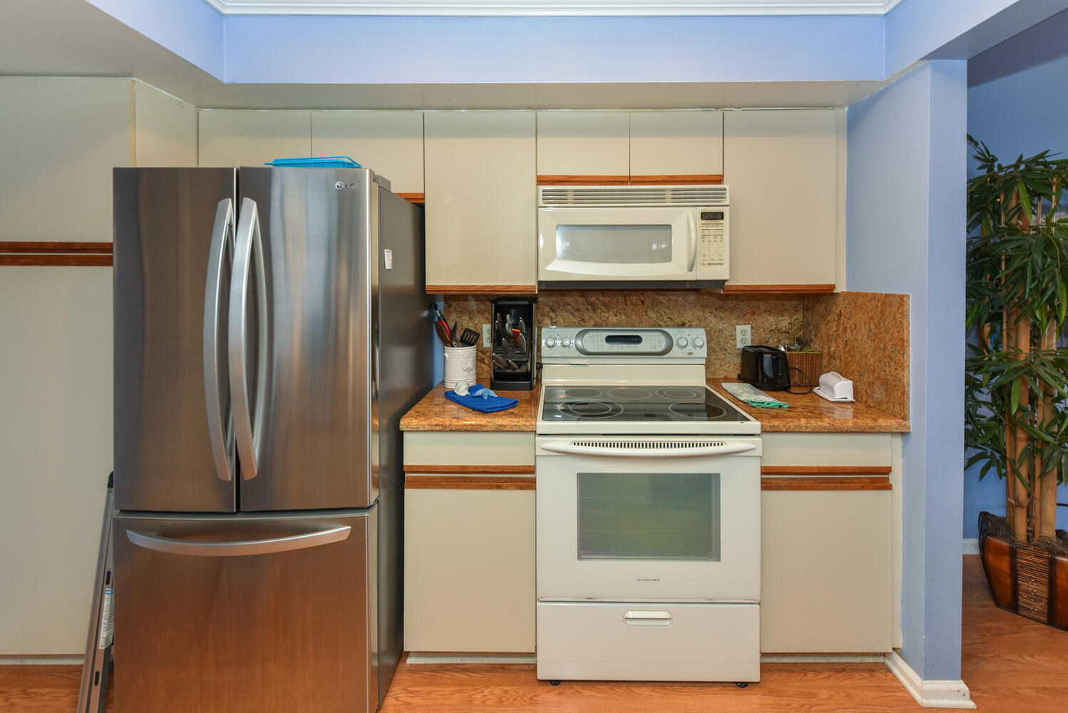VILLAS OF OCEAN DUNES - Residential Lease