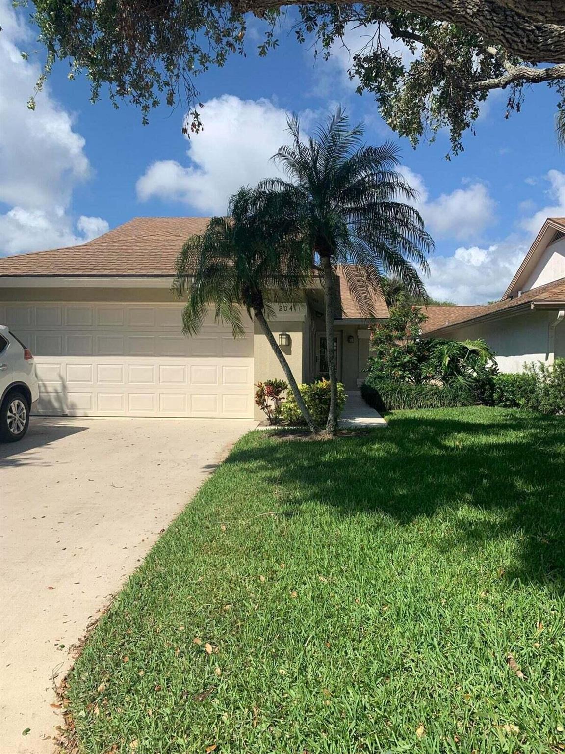 Located a few steps from heated community pool & tennis and available for 2026 season. Lovely 3 bedroom home remodeld kitchen with stainless steel appliances and 2 newer full baths. All living space on one floor, 1 car garage stores beach chairs & bicycles for tenants use, private yard with fenced in patio. Close to beautiful Jupiter Beaches, shopping and restaurants.