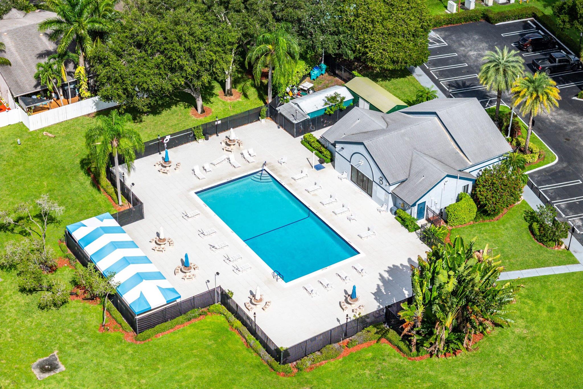 BOYNTON LAKES 6 - Residential