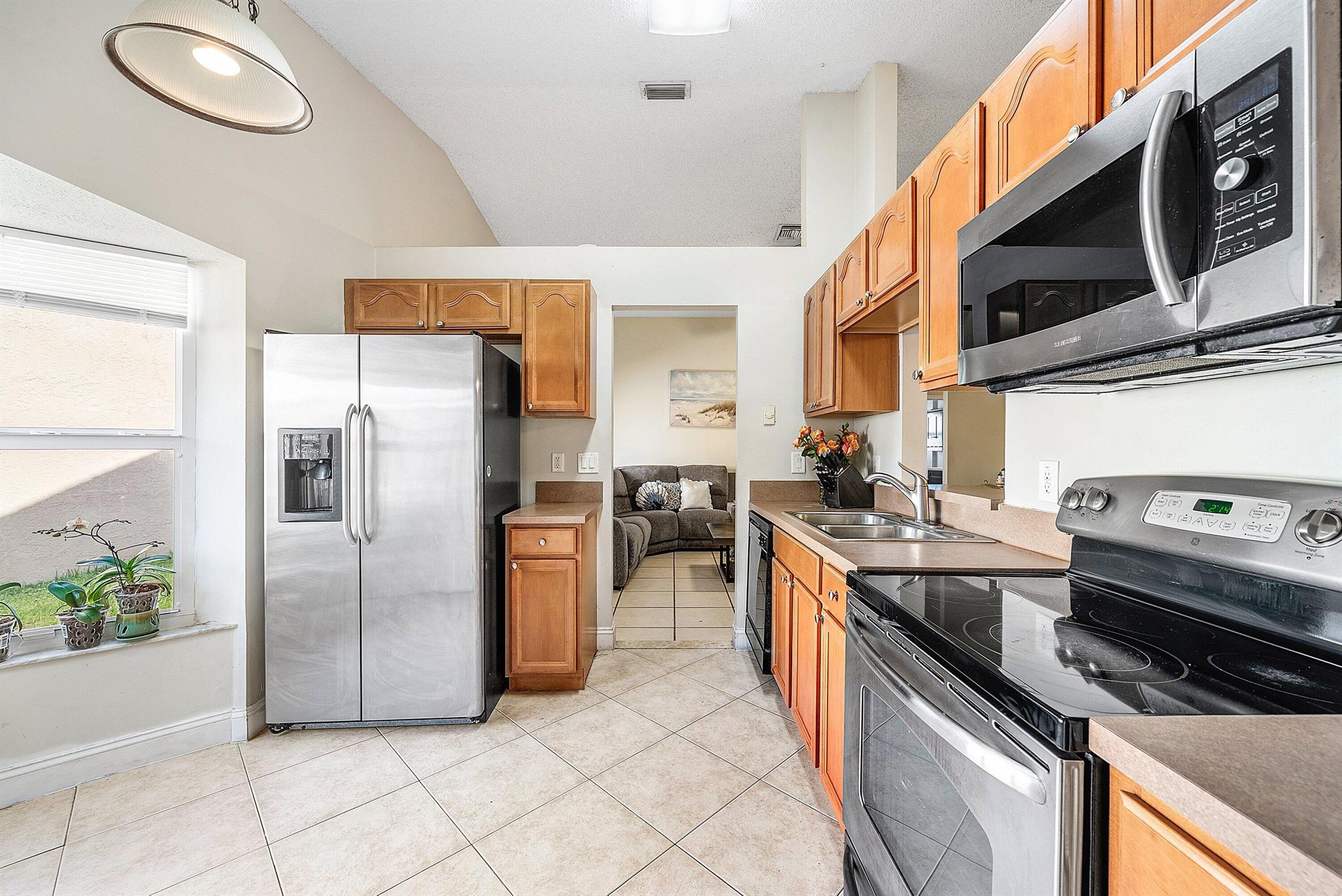 BOYNTON LAKES 6 - Residential