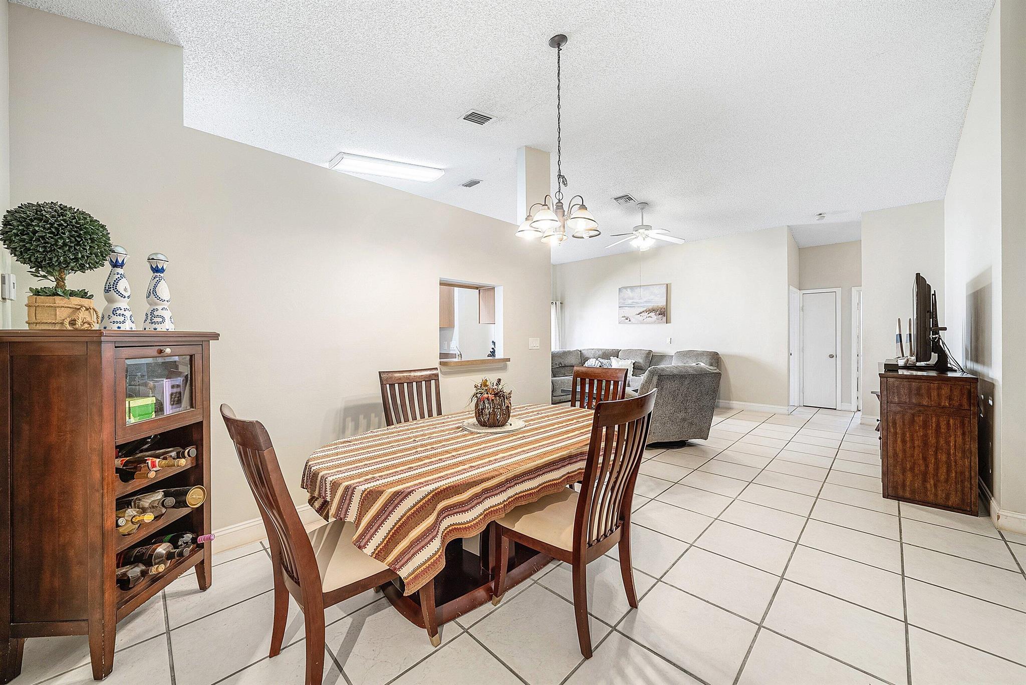 BOYNTON LAKES 6 - Residential