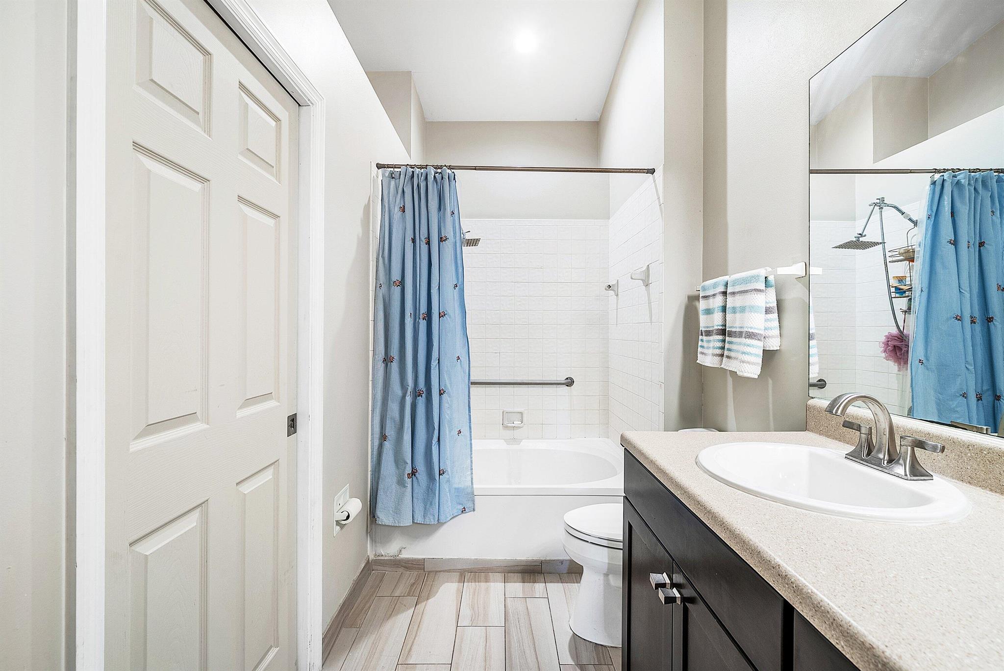 BOYNTON LAKES 6 - Residential