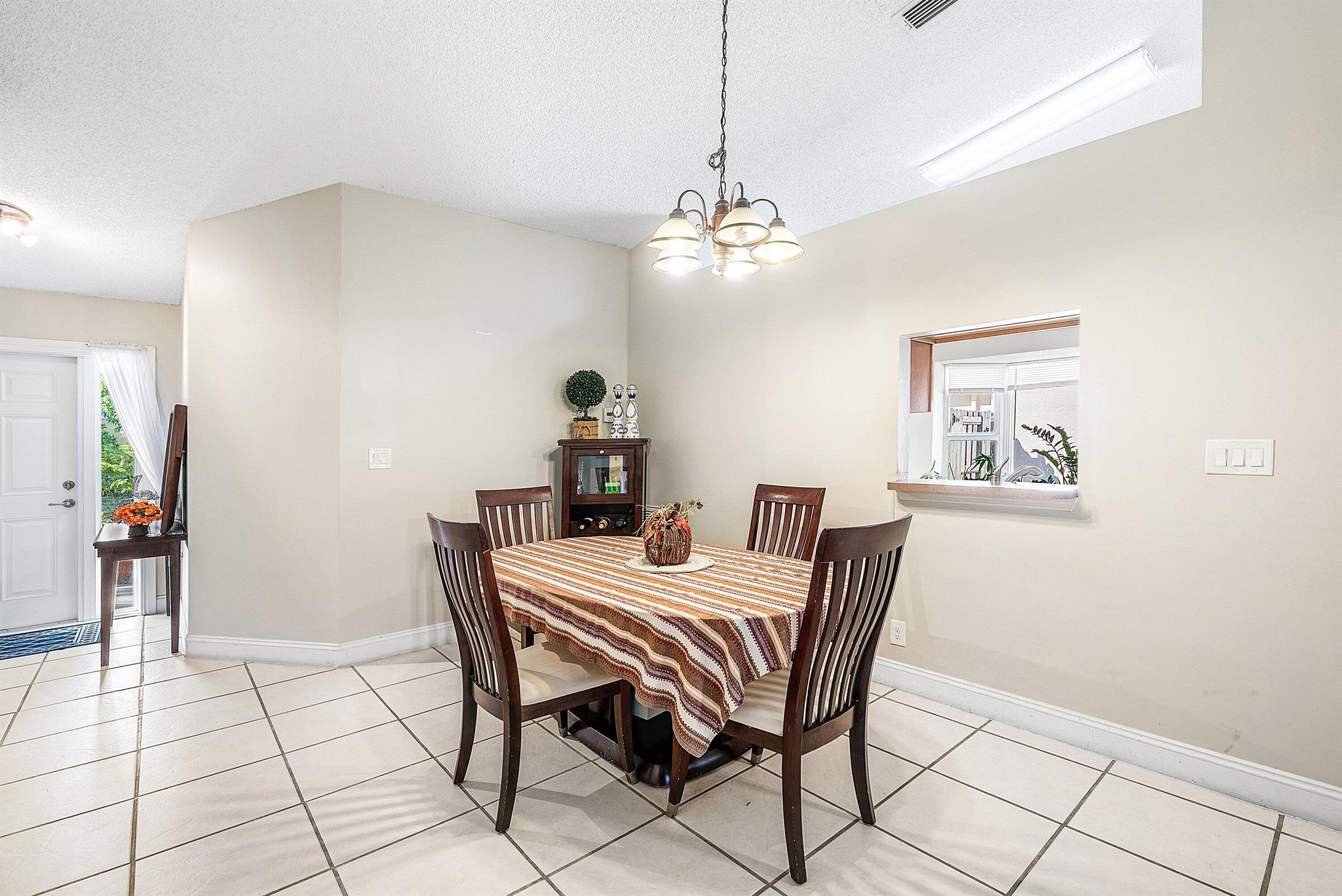 BOYNTON LAKES 6 - Residential