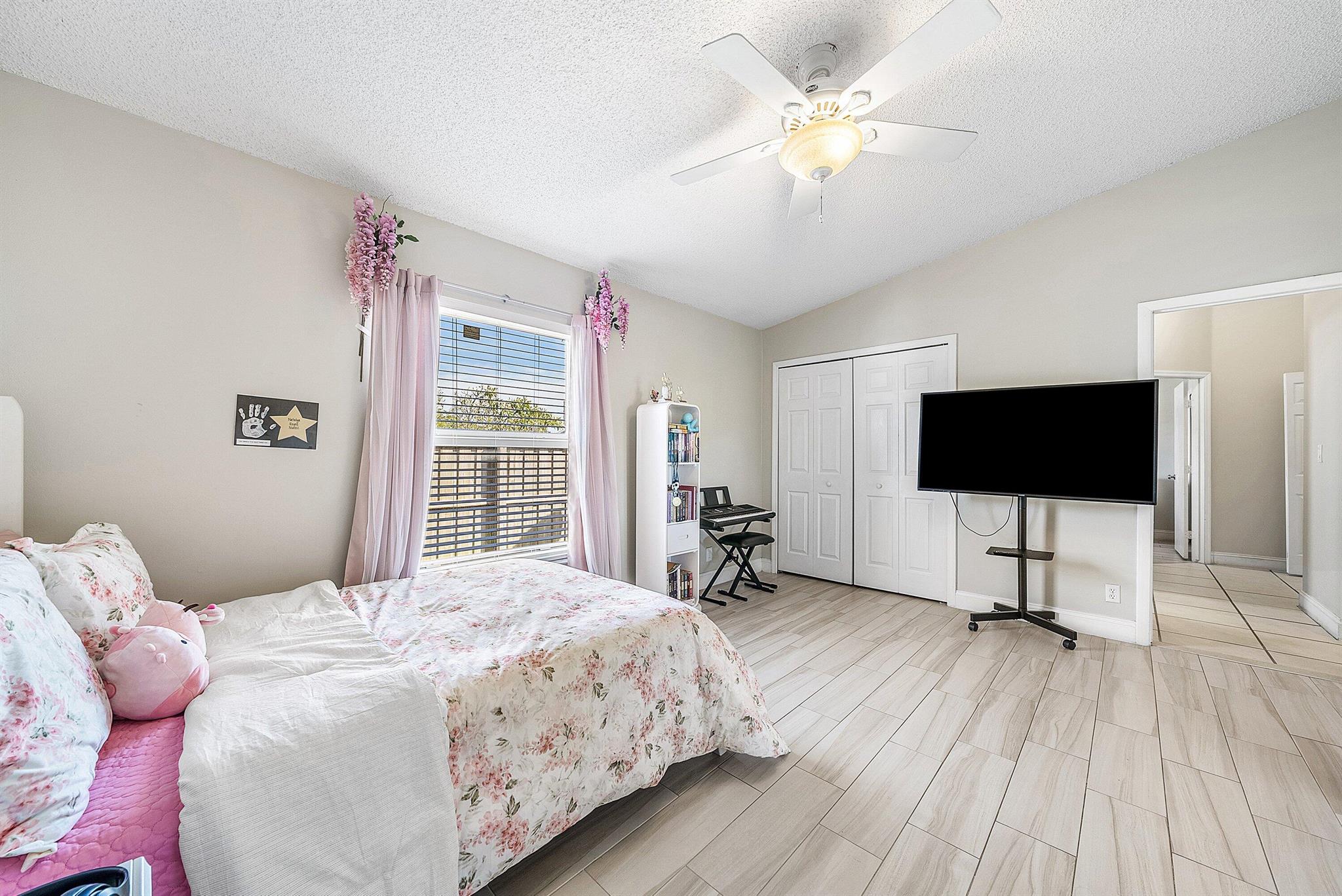 BOYNTON LAKES 6 - Residential