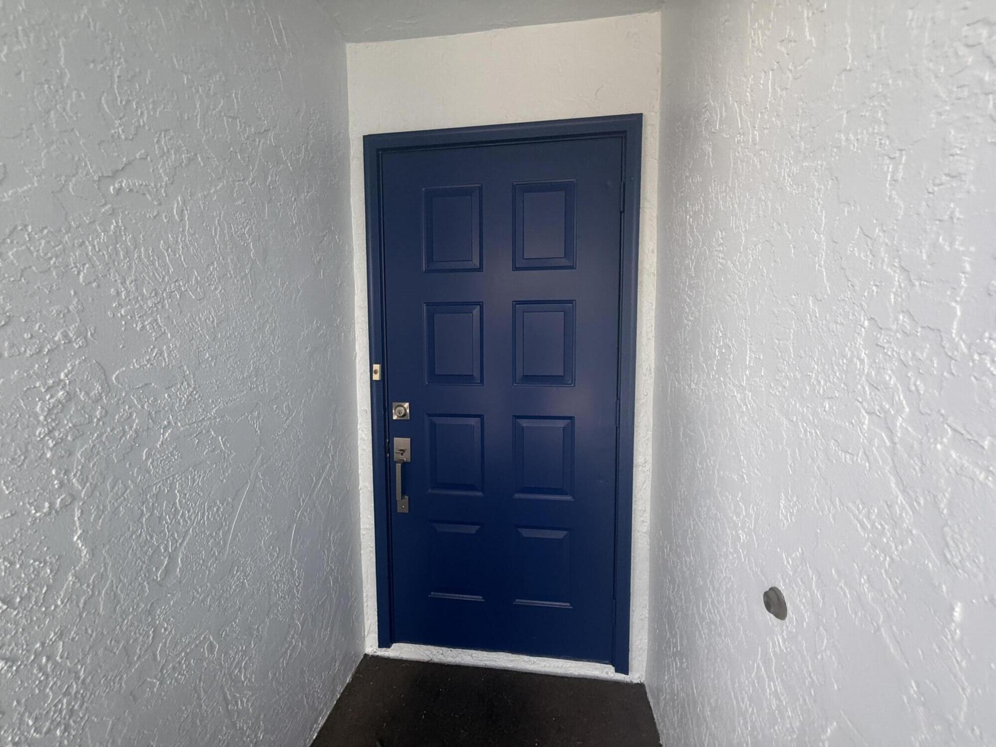 PARK SQUARE CONDO (AKA COUNTRY MEADOWS CONDO) - Residential