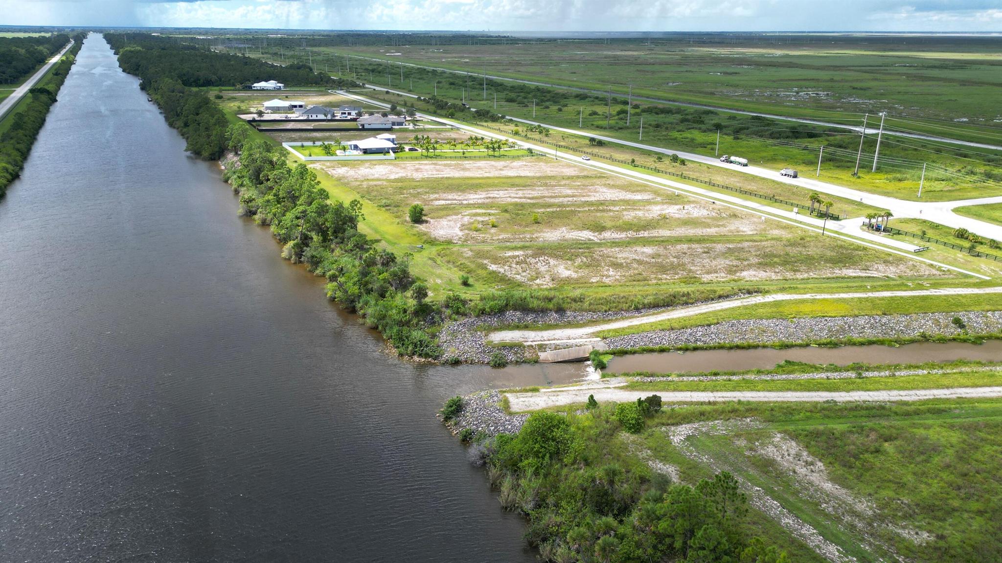 HEMINGWAY ESTATES - Land