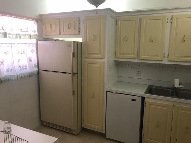 GOLDEN LAKES VILLAGE CONDO 1 THRU 13-A - Residential