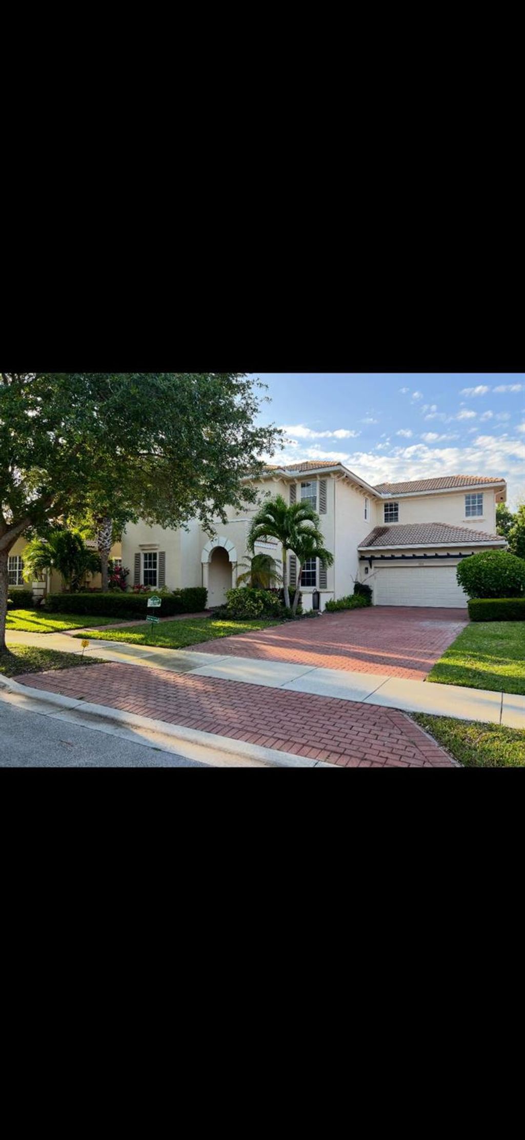 Photo of 180 Via Catalunha, Jupiter, FL 33458 (MLS # R11051641)