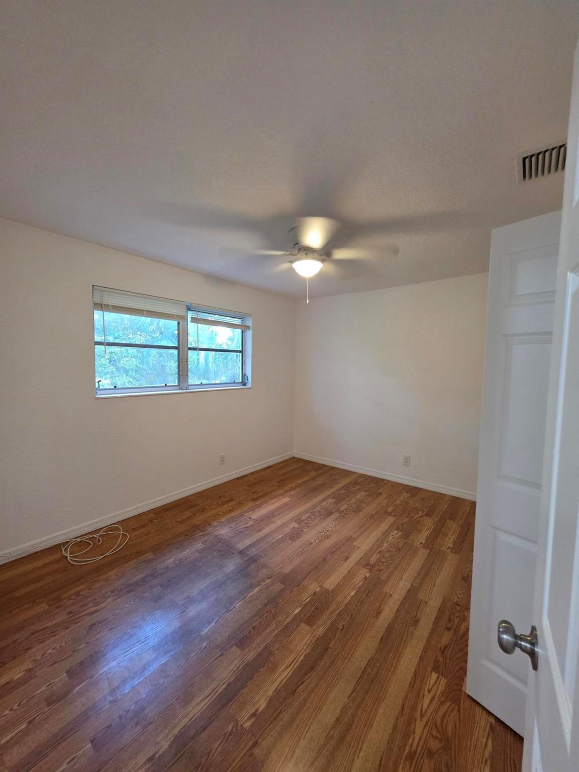 STERLING HOUSE CONDO - Residential Lease