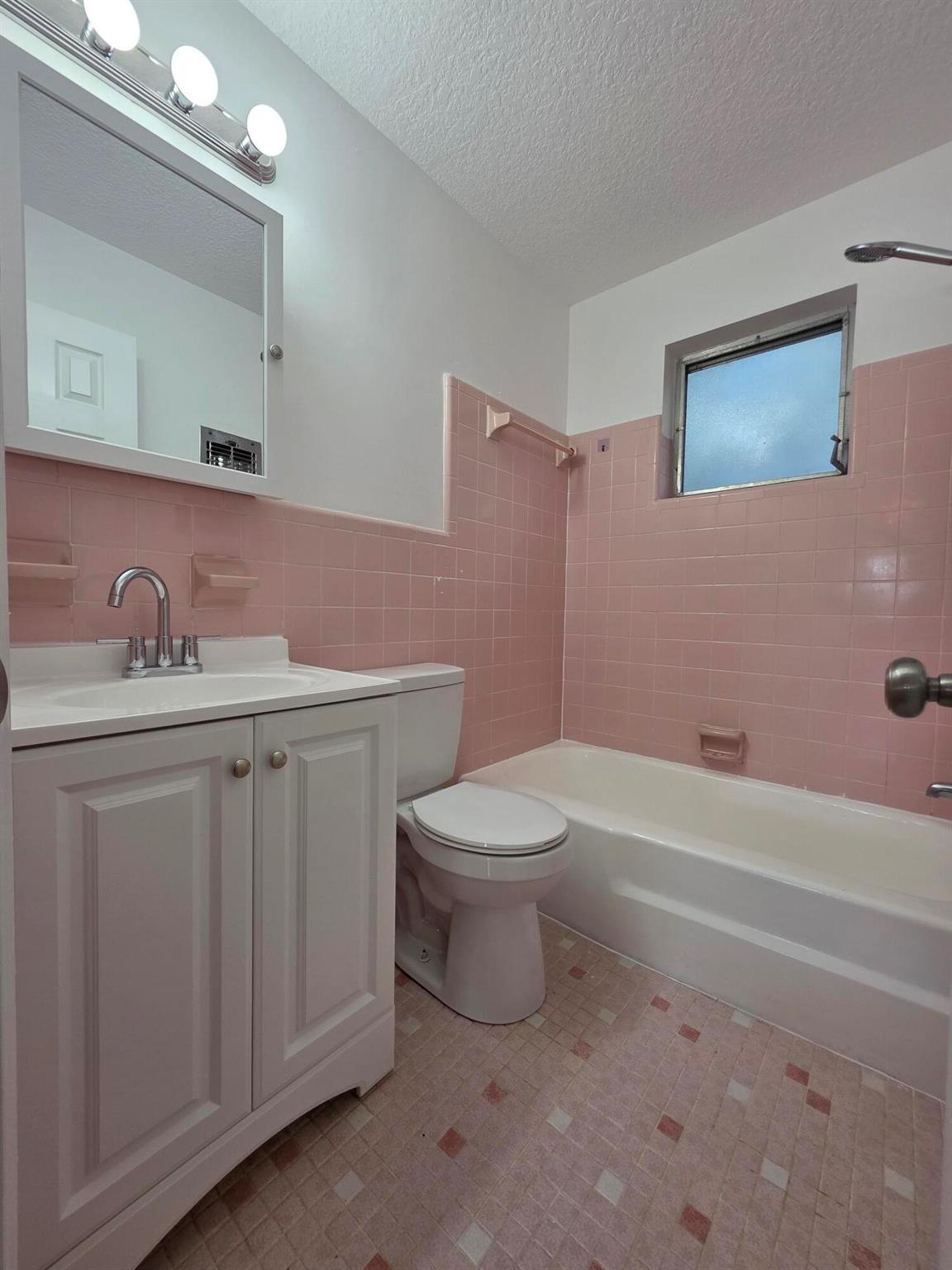 STERLING HOUSE CONDO - Residential Lease