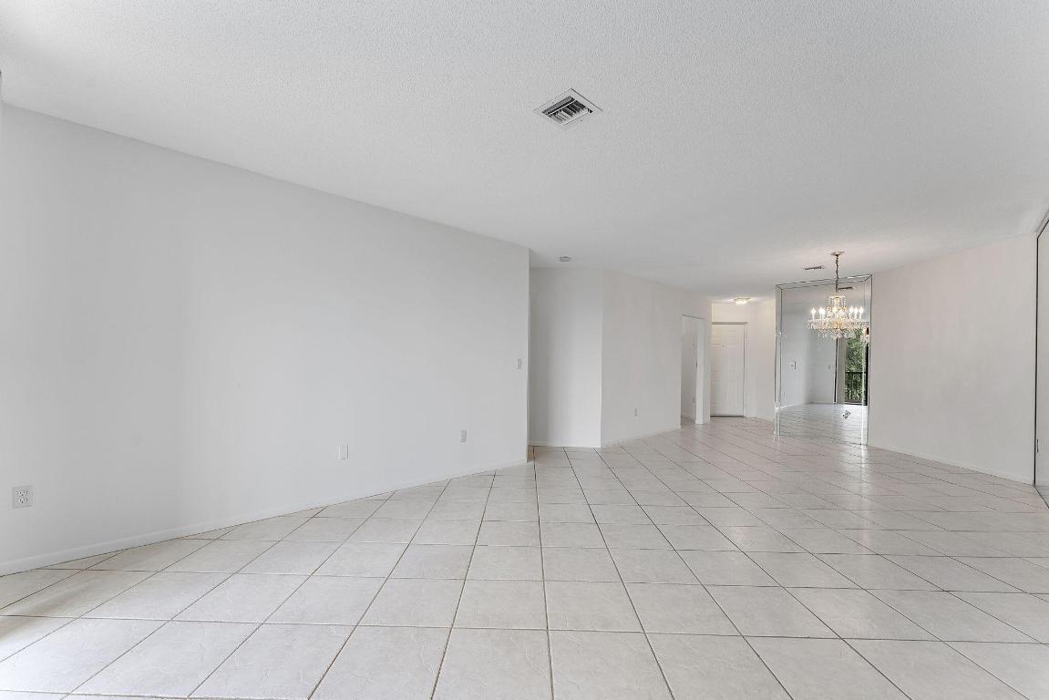 BAYPORT VILLAGE B CONDO - Residential