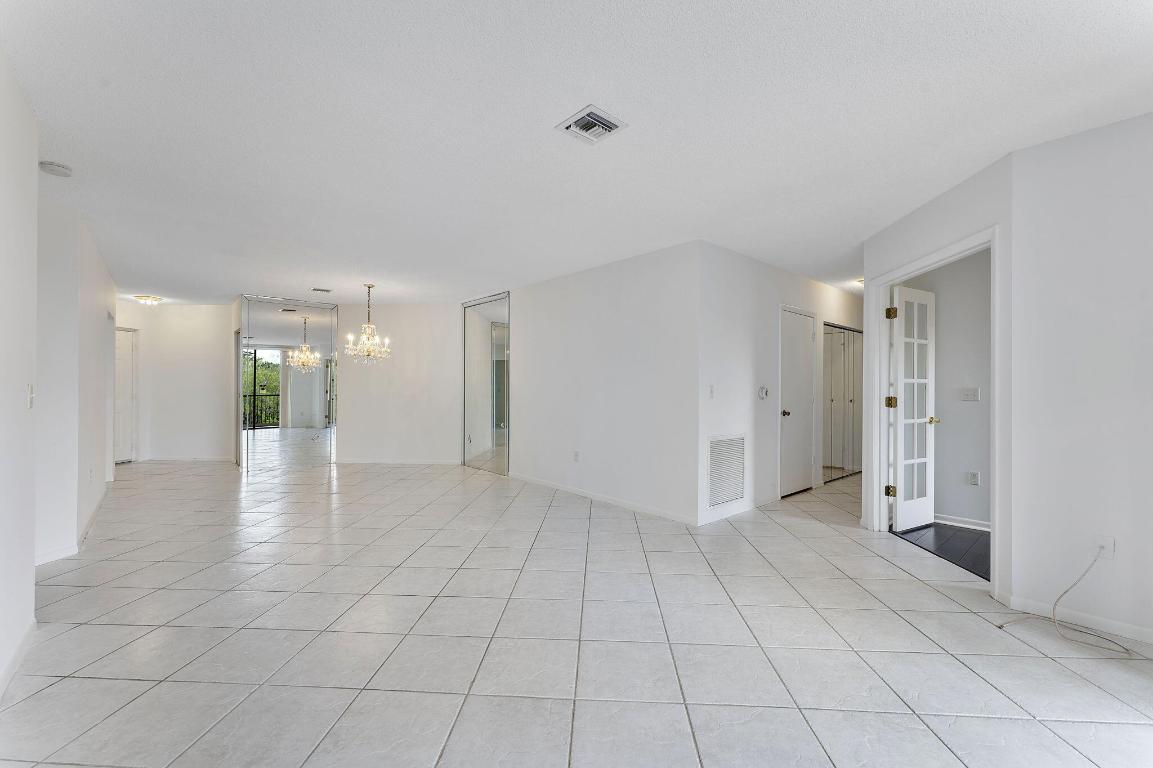 BAYPORT VILLAGE B CONDO - Residential