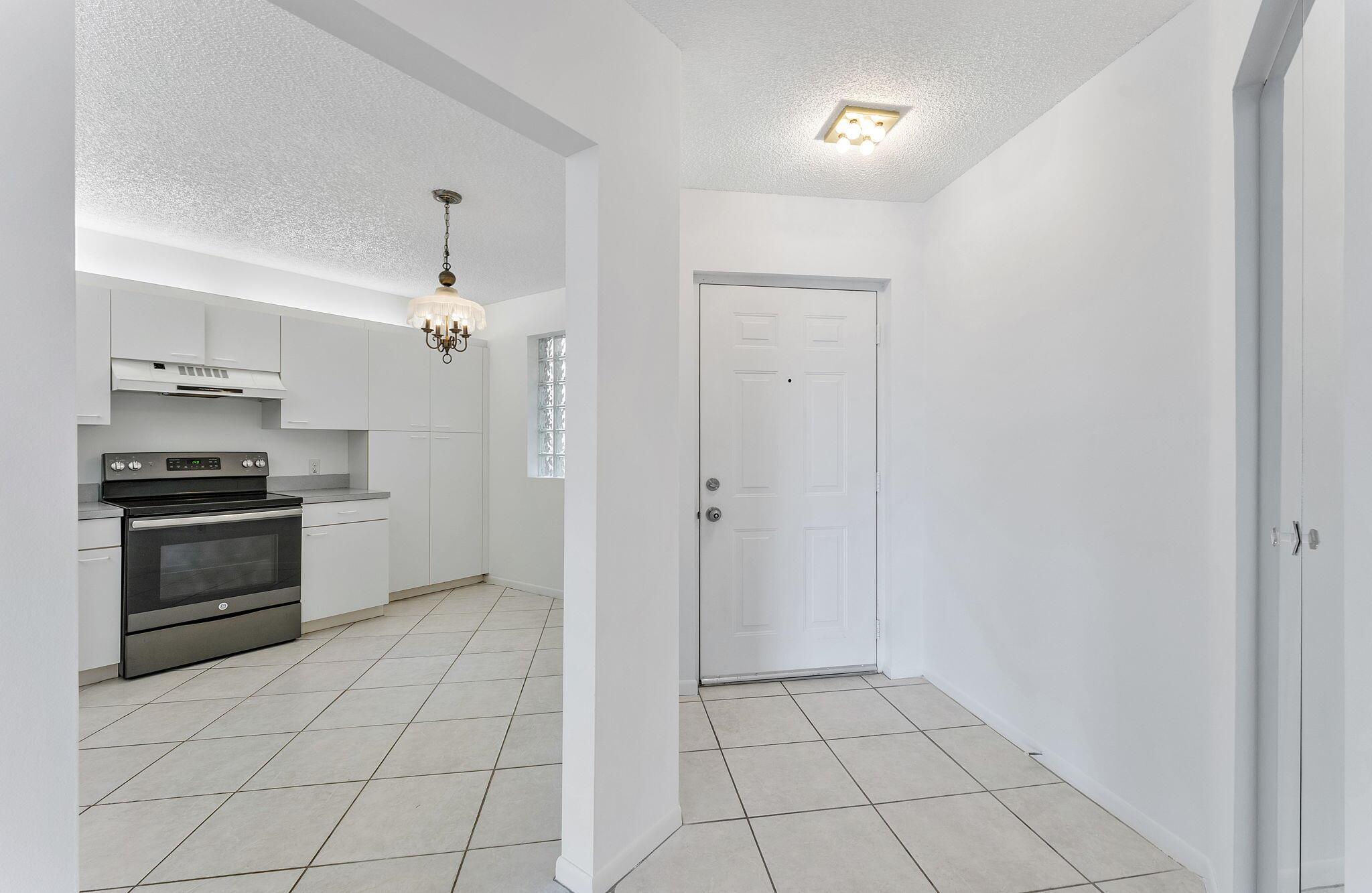 BAYPORT VILLAGE B CONDO - Residential