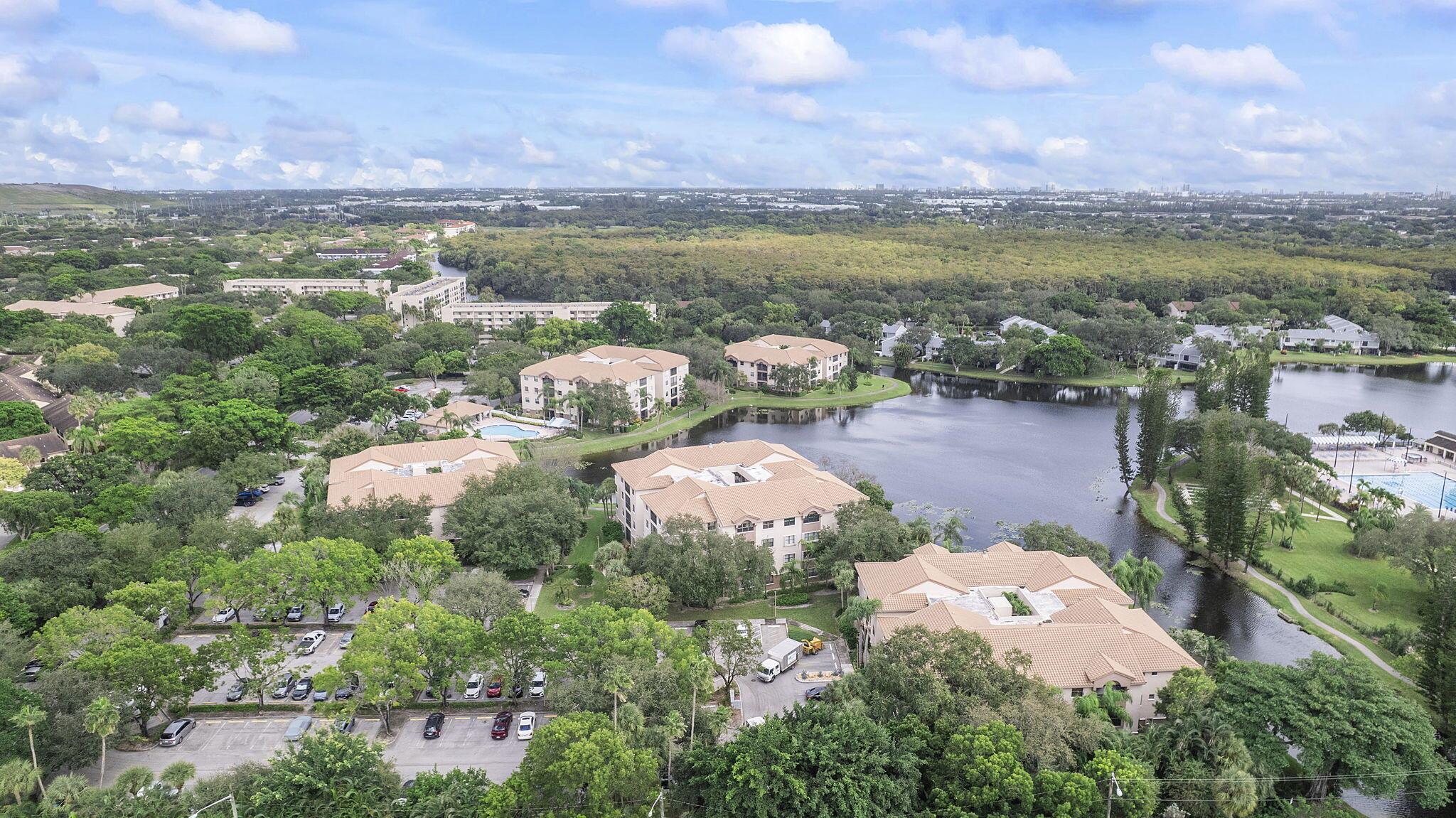 BAYPORT VILLAGE B CONDO - Residential