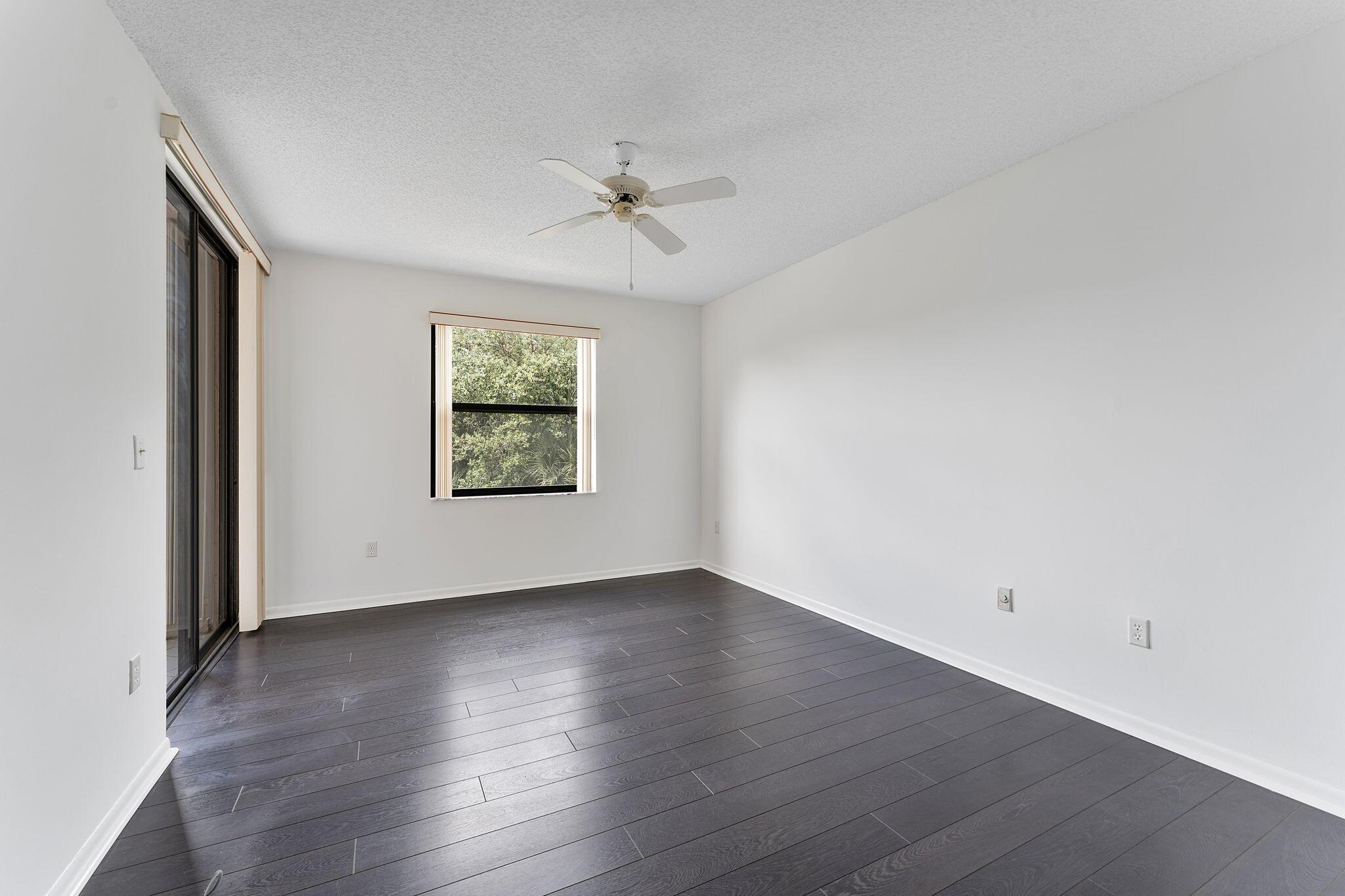 BAYPORT VILLAGE B CONDO - Residential