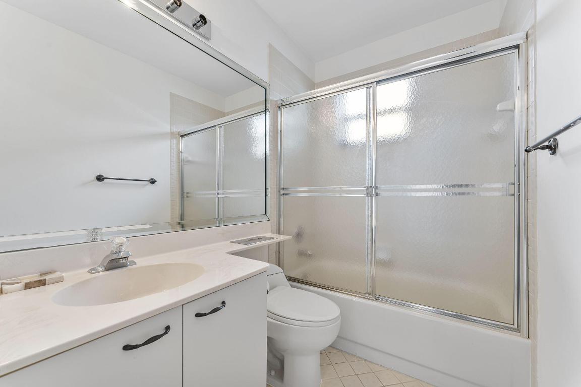 BAYPORT VILLAGE B CONDO - Residential