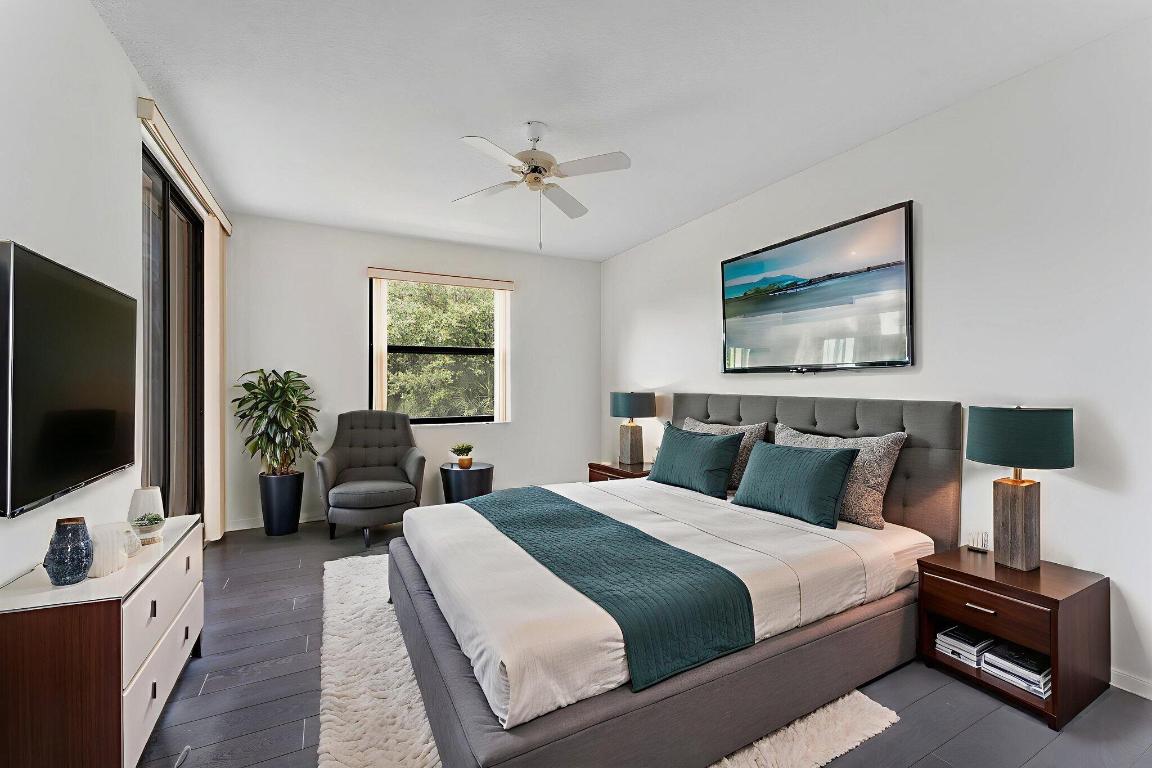 BAYPORT VILLAGE B CONDO - Residential