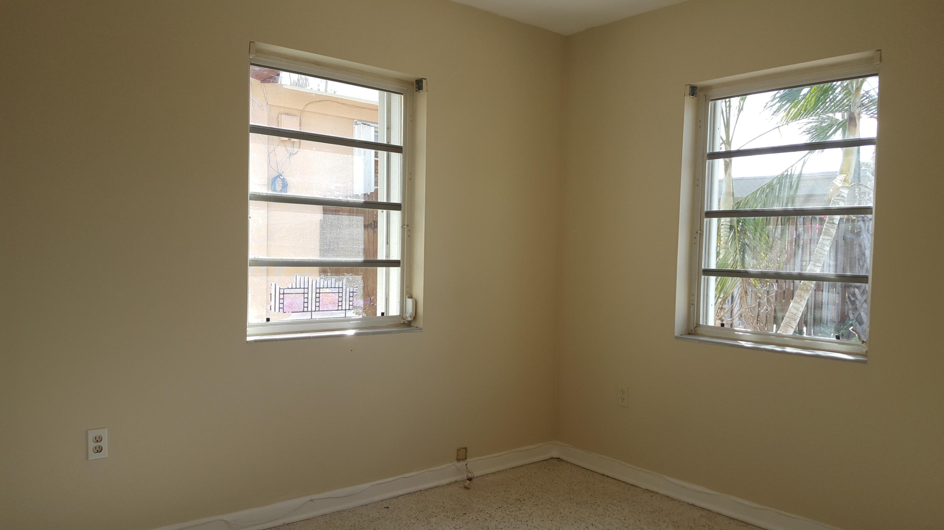 NORTH LAKE WORTH - Residential