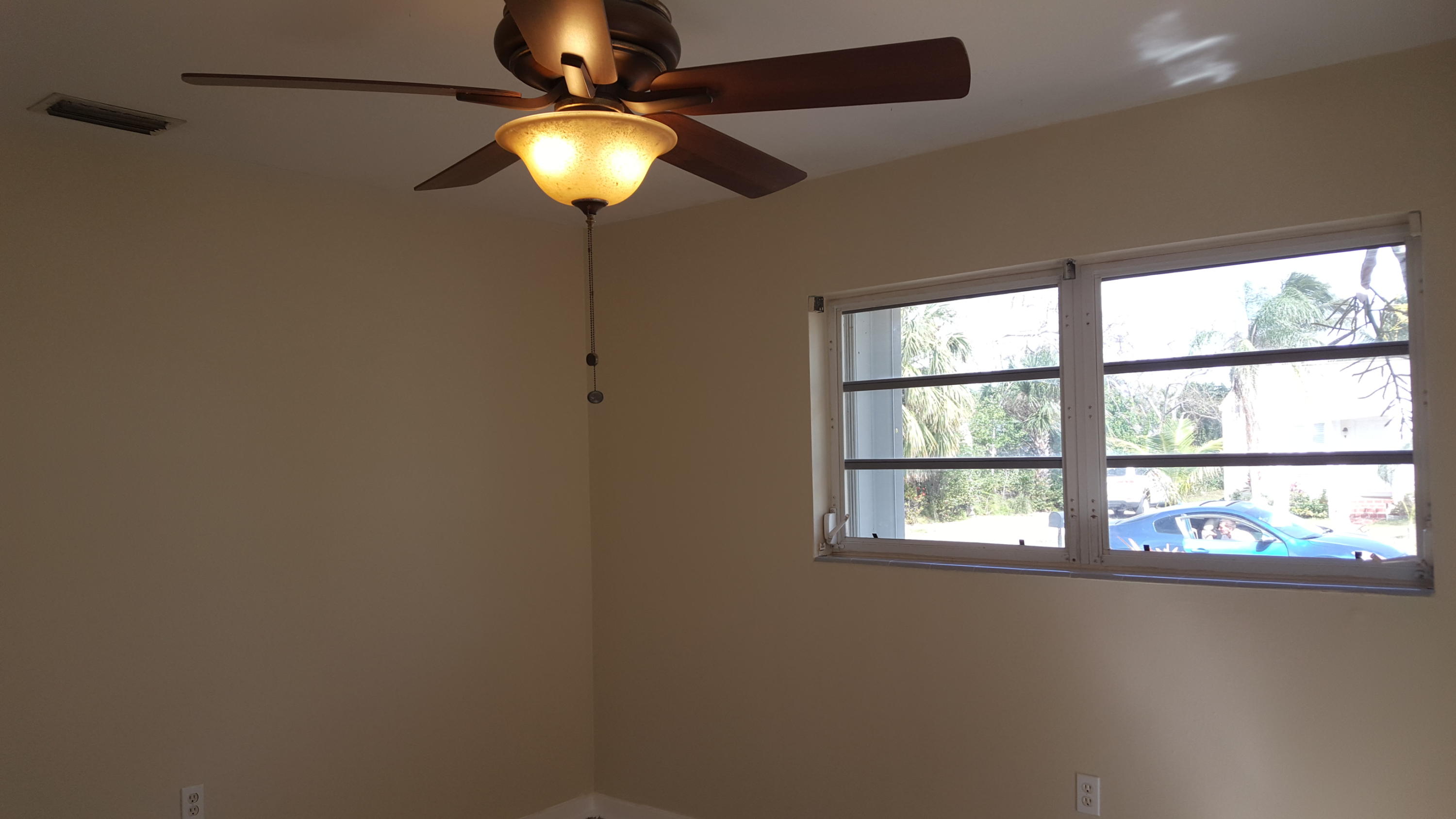 NORTH LAKE WORTH - Residential