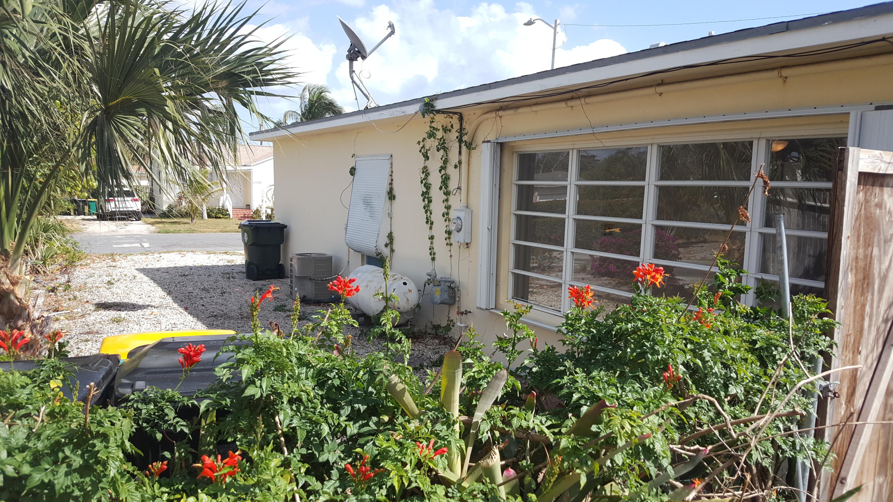 NORTH LAKE WORTH - Residential