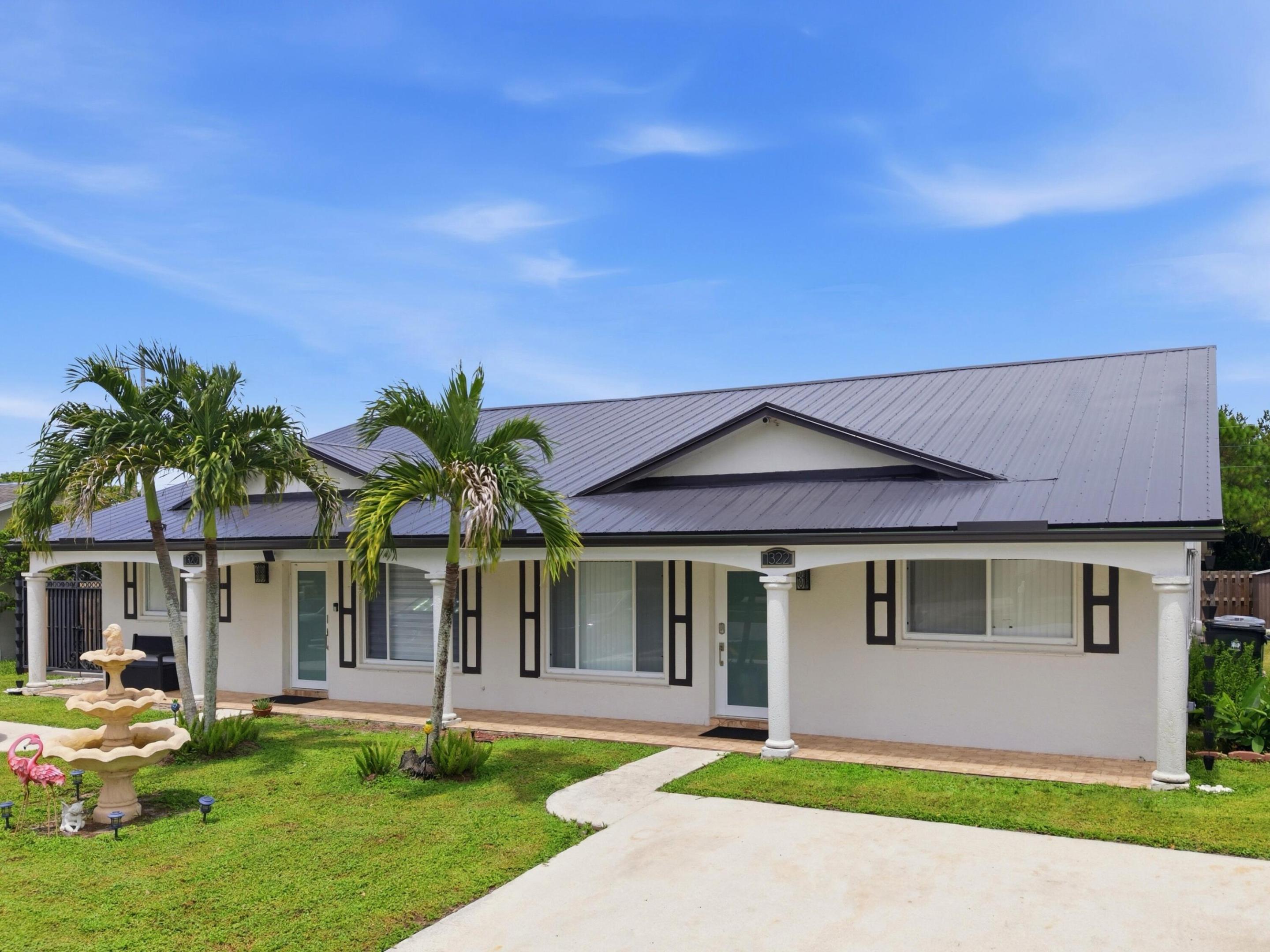 Properties 1320 RIVERSIDE Circle 1322