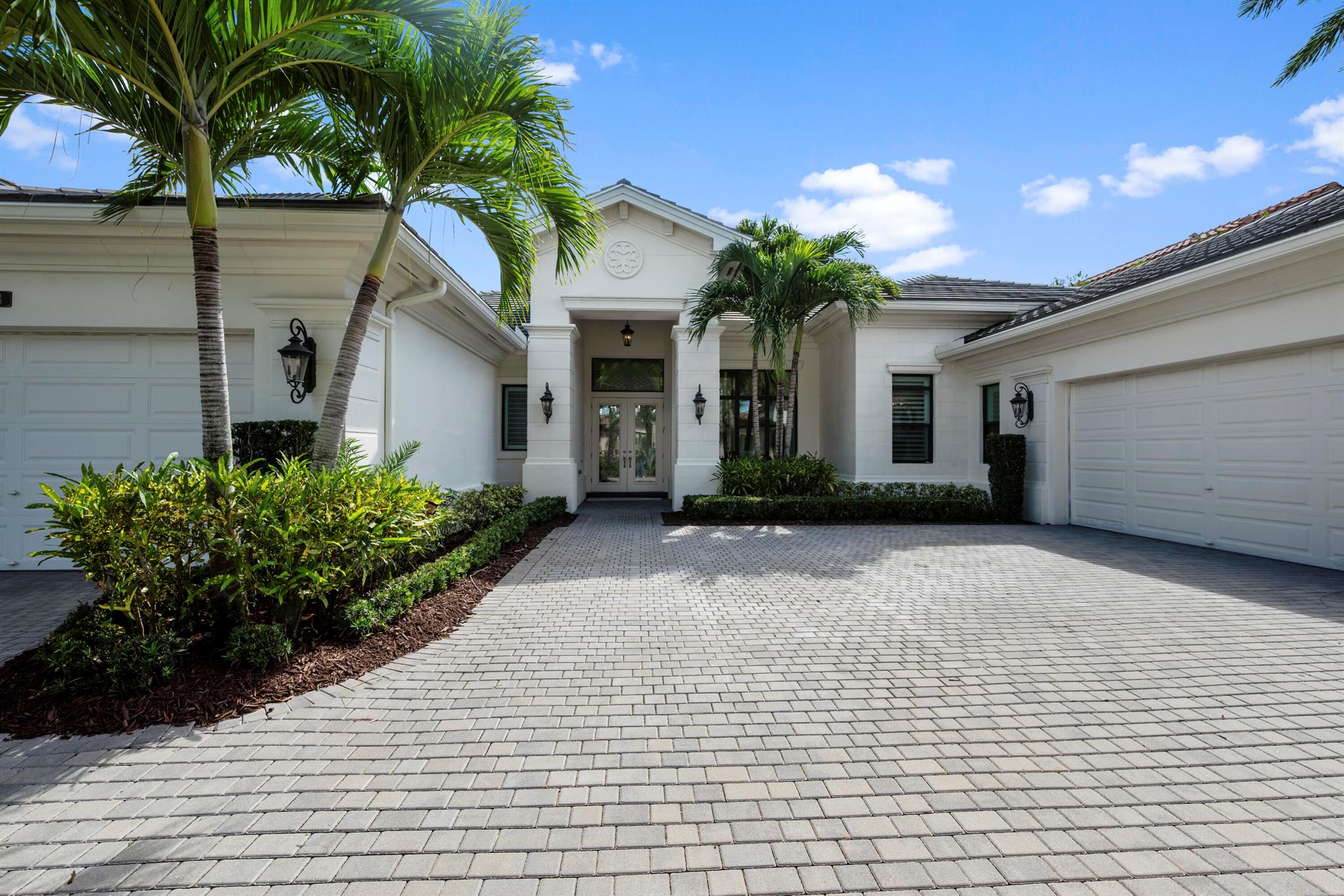 SEVEN BRIDGES - Residential