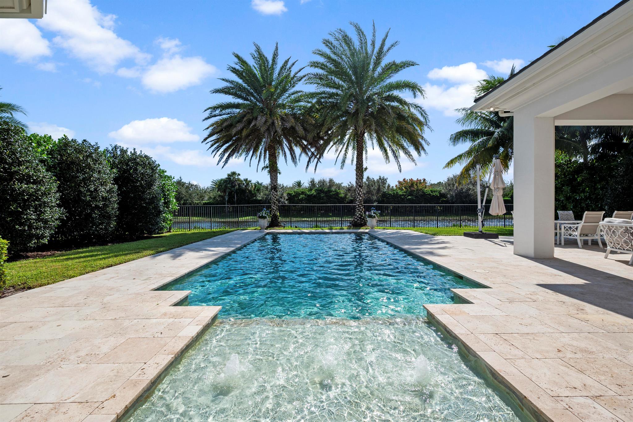 SEVEN BRIDGES - Residential