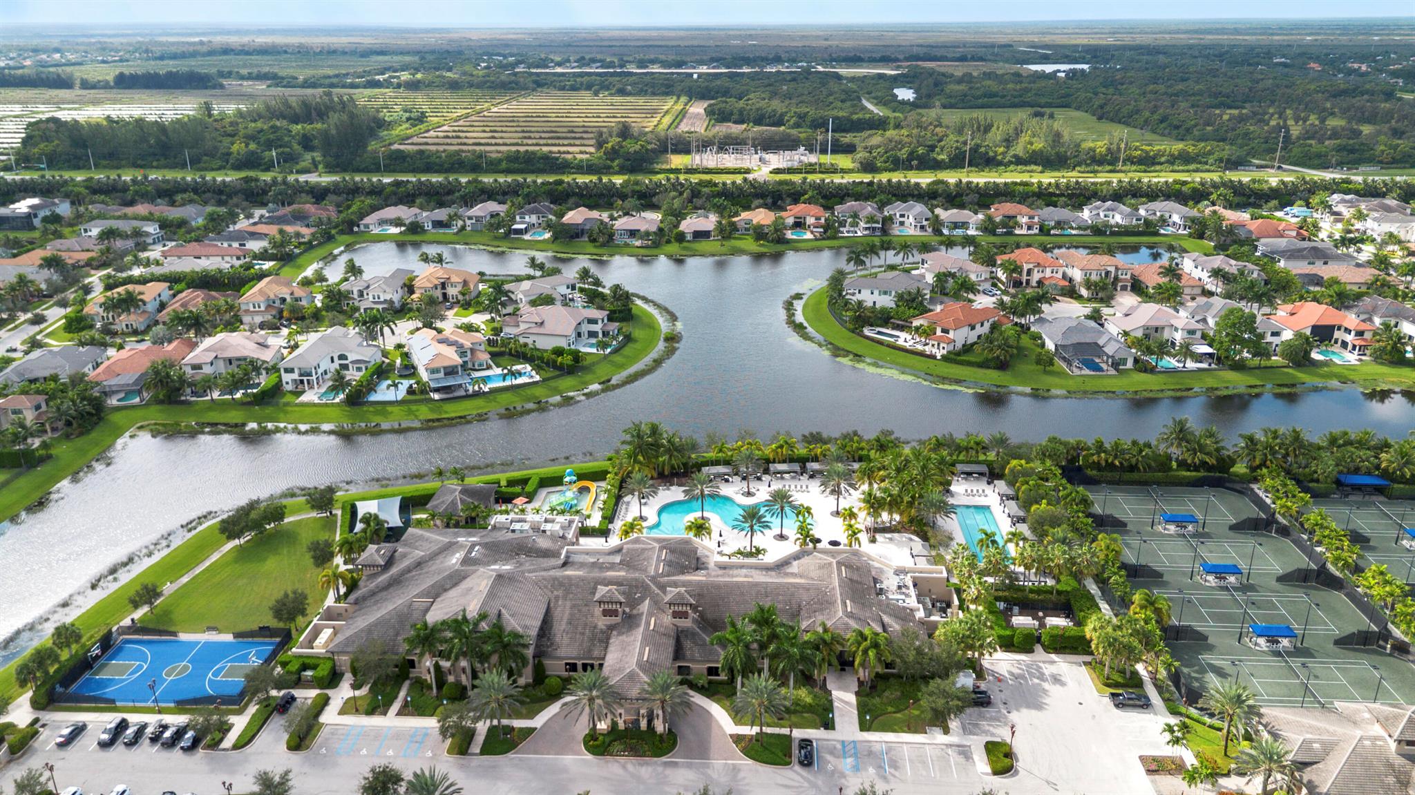 SEVEN BRIDGES - Residential