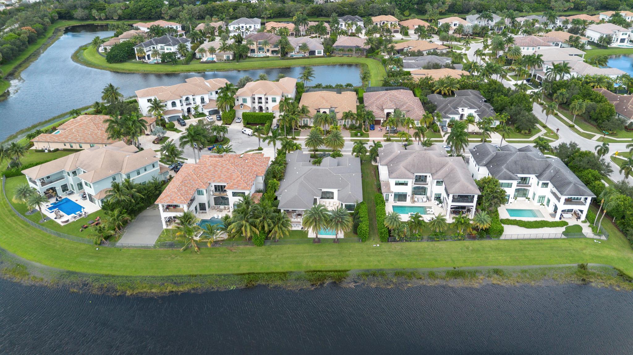 SEVEN BRIDGES - Residential